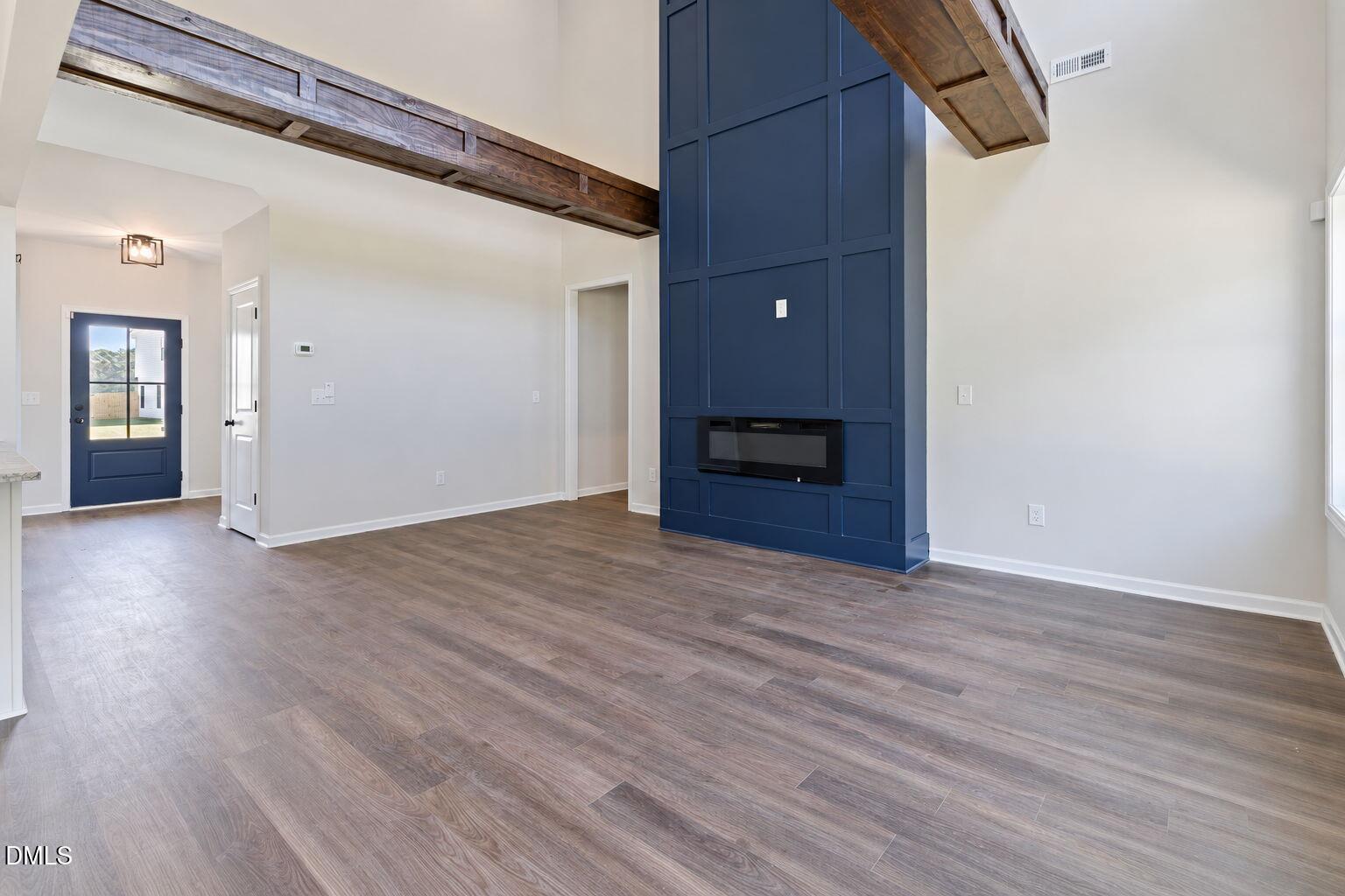 1553 Eastbay Drive Property Photo 4