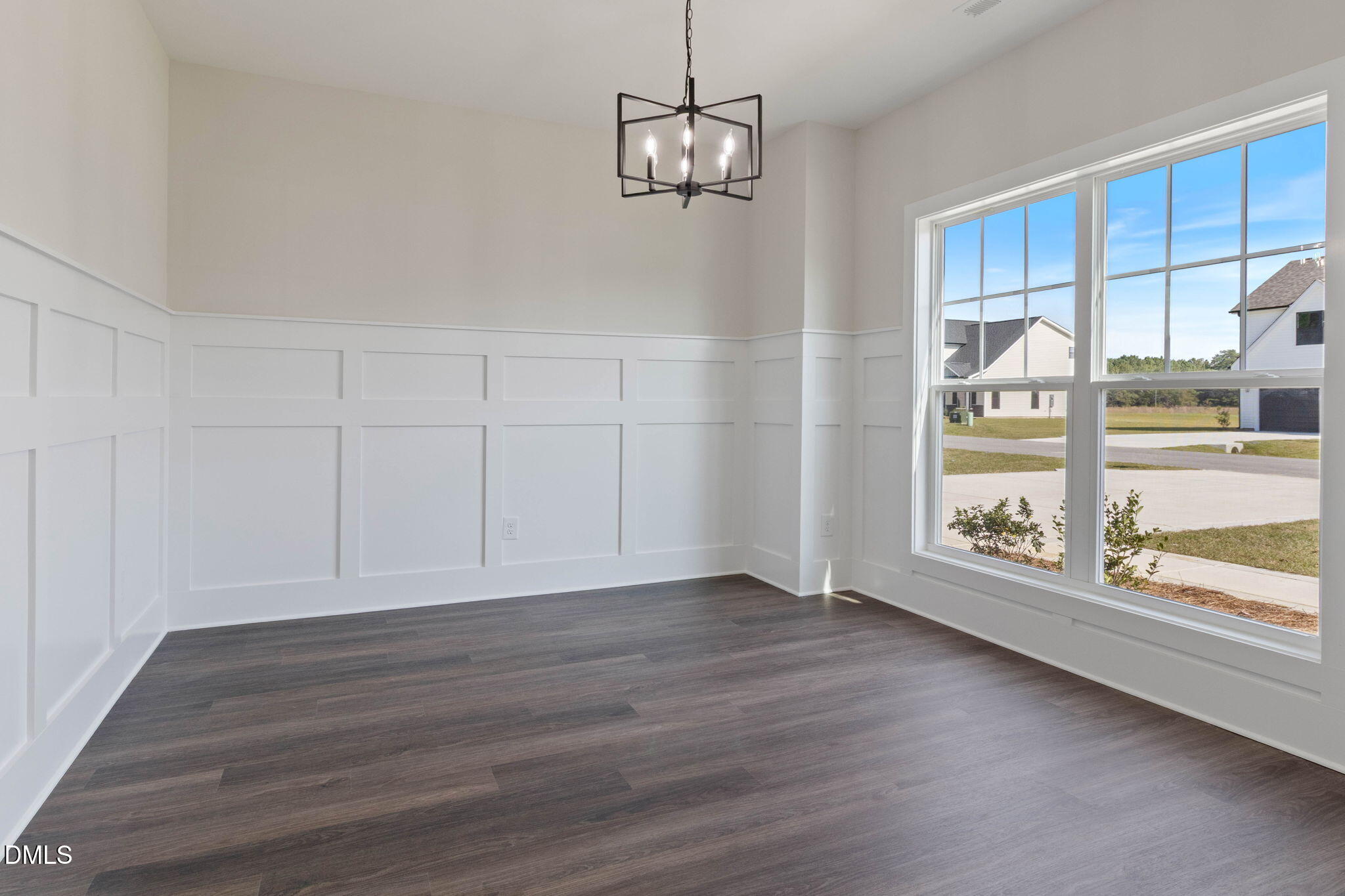 1553 Eastbay Drive Property Photo 7