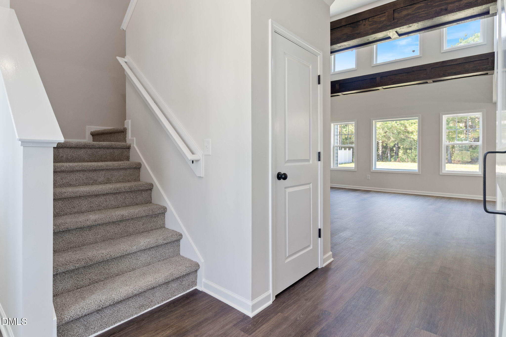 1553 Eastbay Drive Property Photo 9