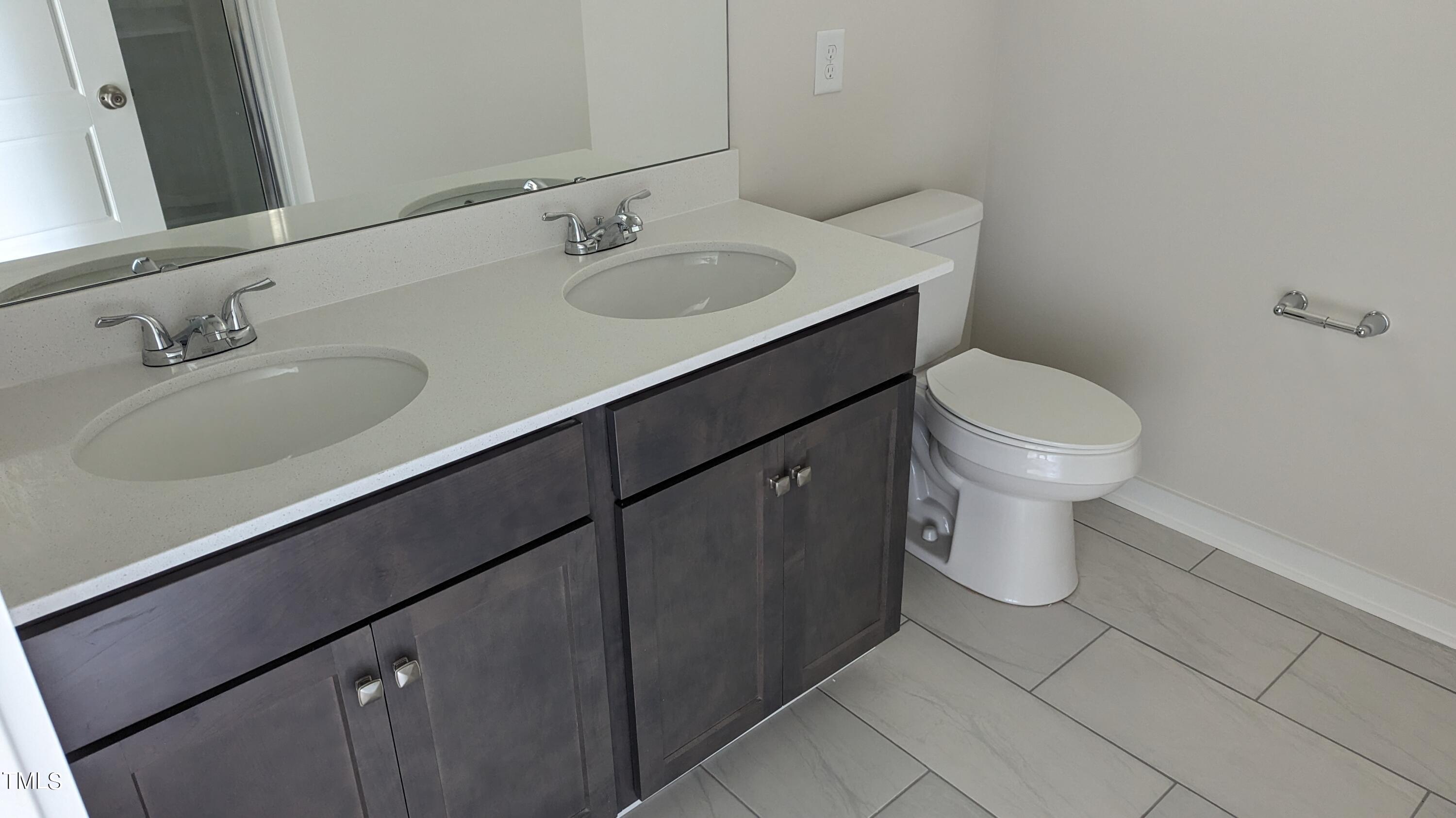 802 Laurel Gate Drive Property Photo 17