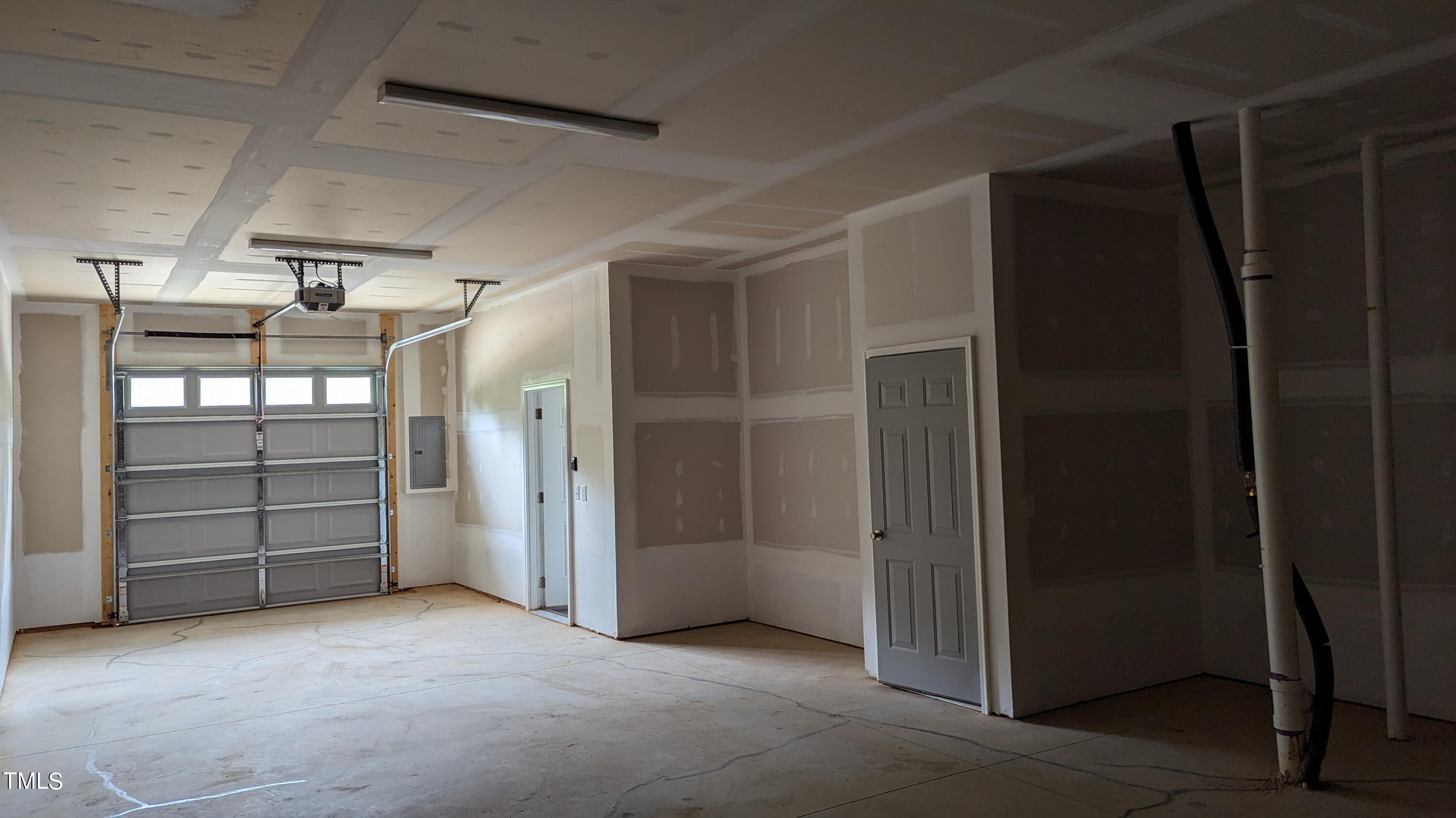 802 Laurel Gate Drive Property Photo 18