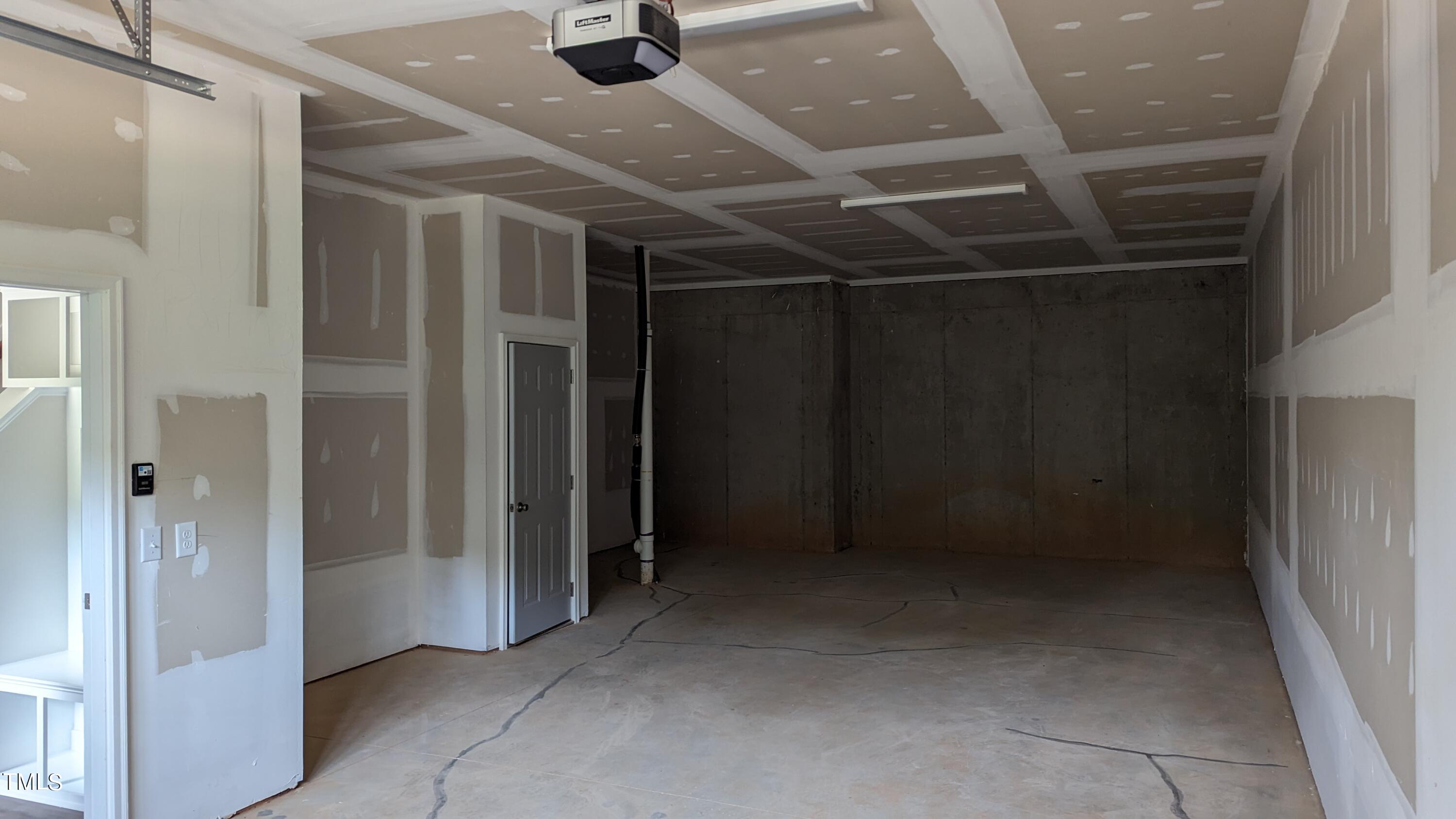 802 Laurel Gate Drive Property Photo 19