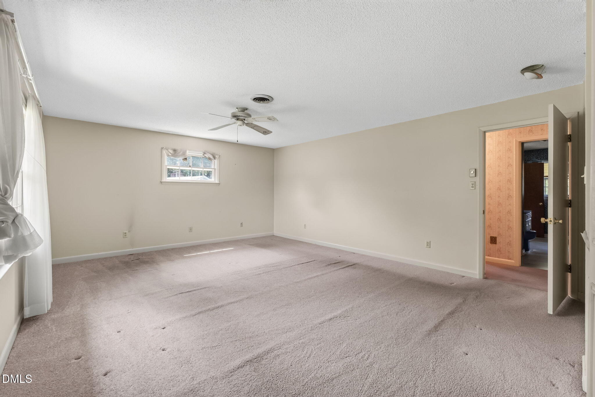 114 Castle Circle Property Photo 25