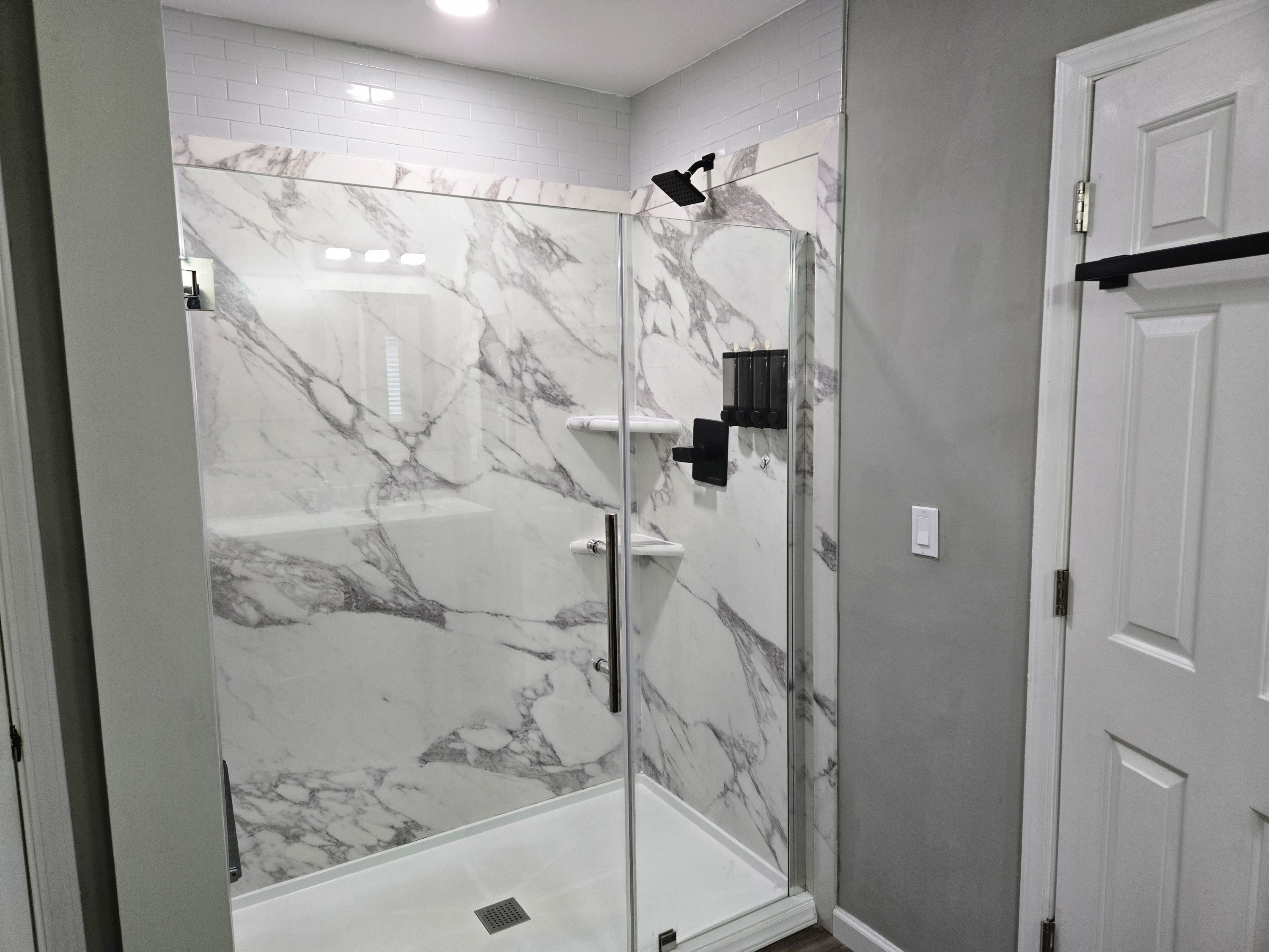 2447 Stately Oaks Drive Property Photo 10