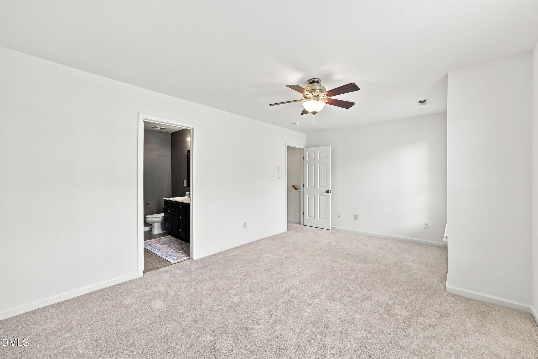 9904 Cleaver Court Property Photo 14