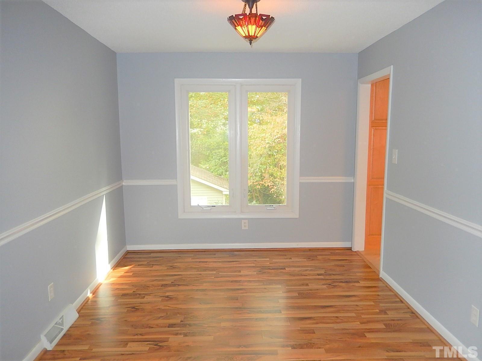 6704 Winding Trail Property Photo 6