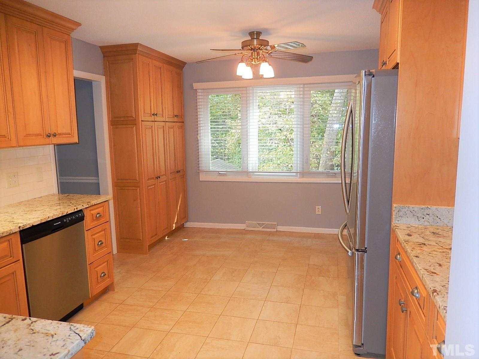 6704 Winding Trail Property Photo 7