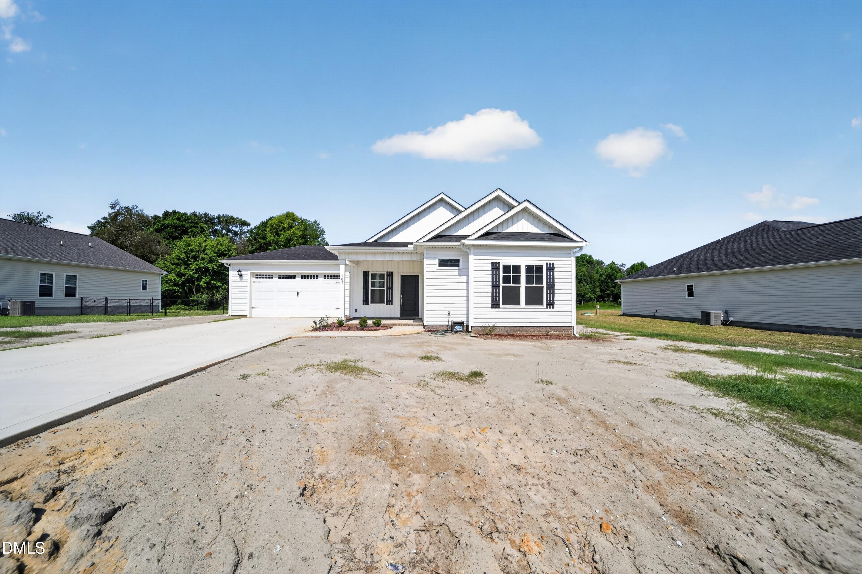 107 Sagewood Drive Property Photo 1