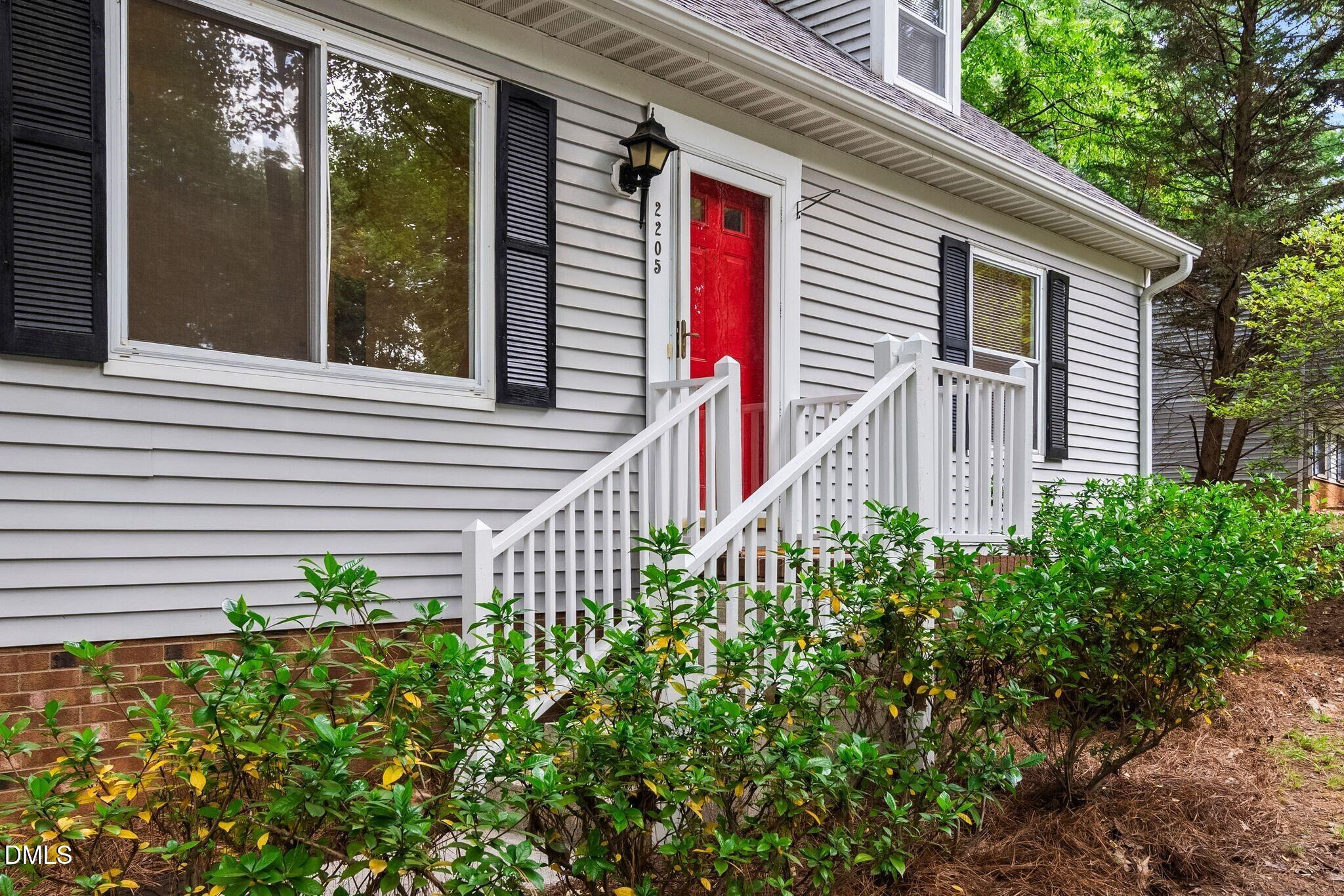 2205 Mariner Circle Property Photo 3