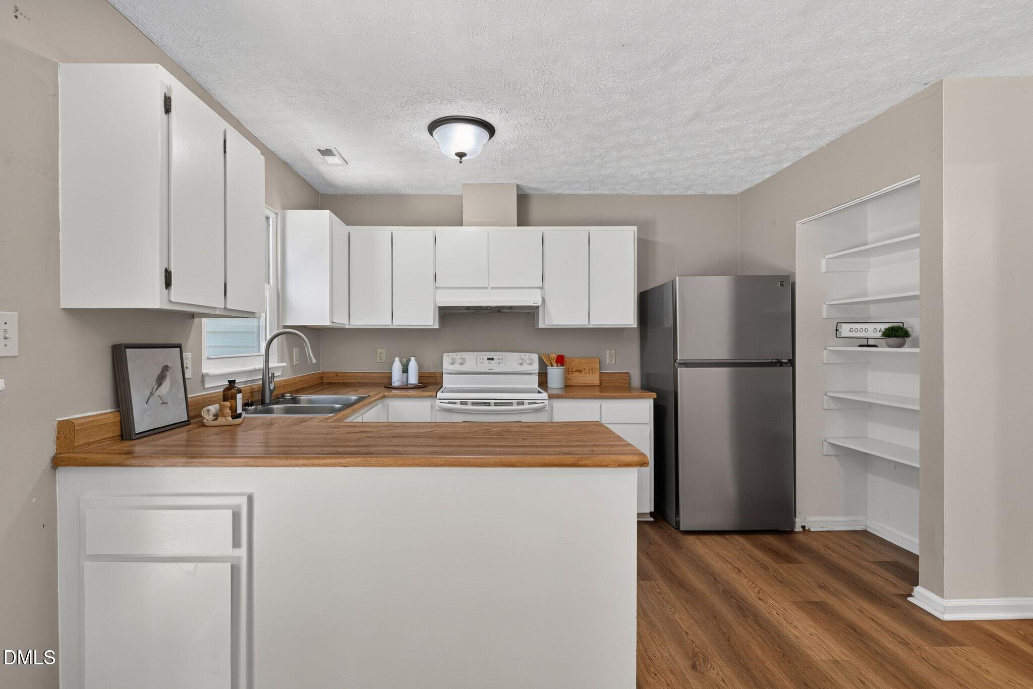 2205 Mariner Circle Property Photo 8