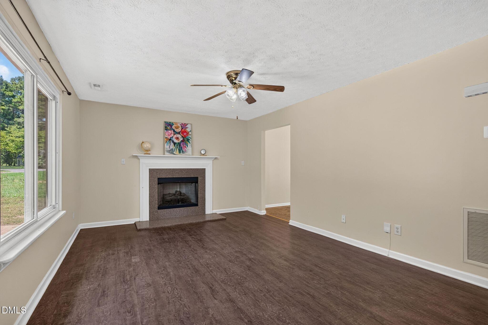 2412 Cavalier Street Property Photo 12