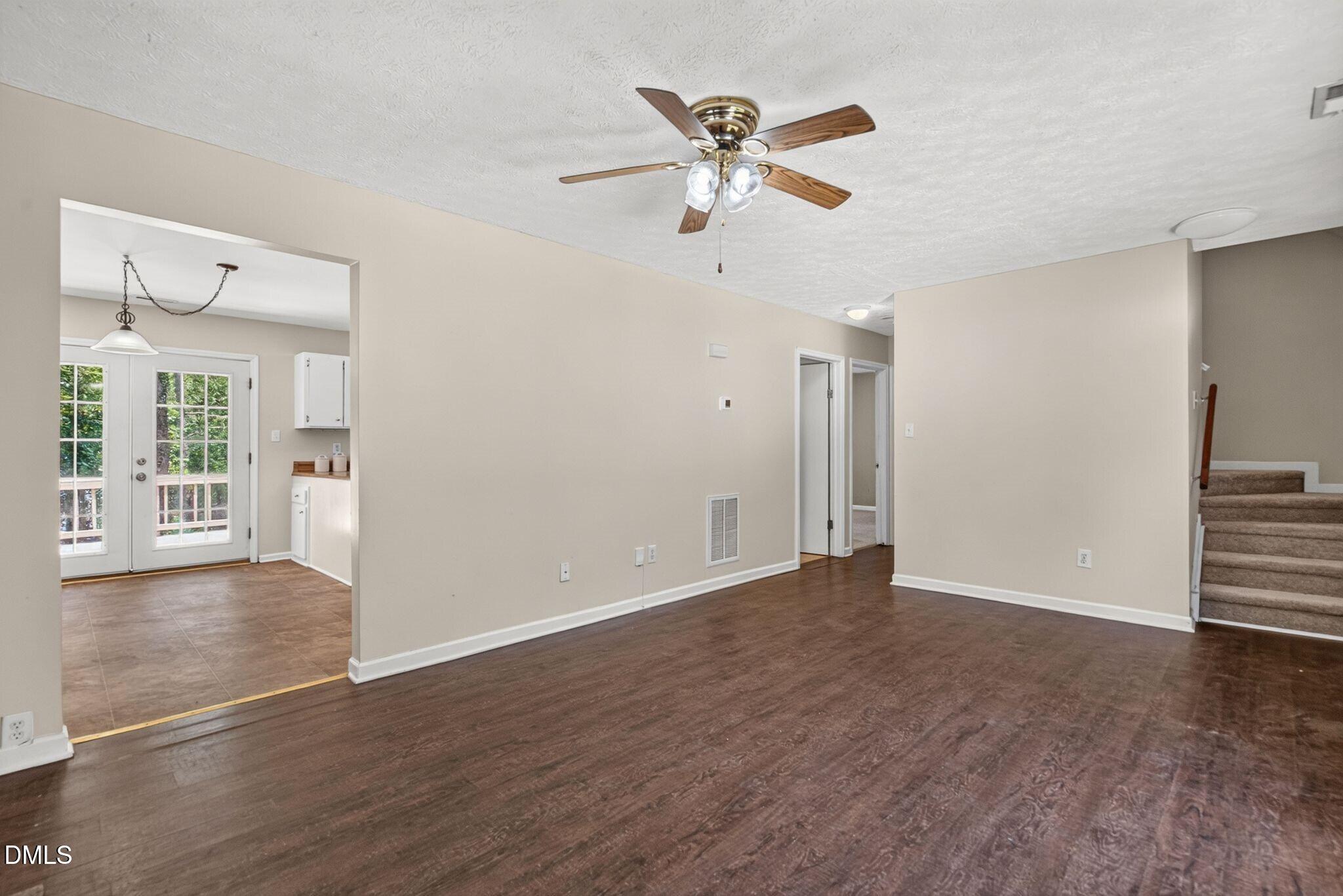 2412 Cavalier Street Property Photo 15