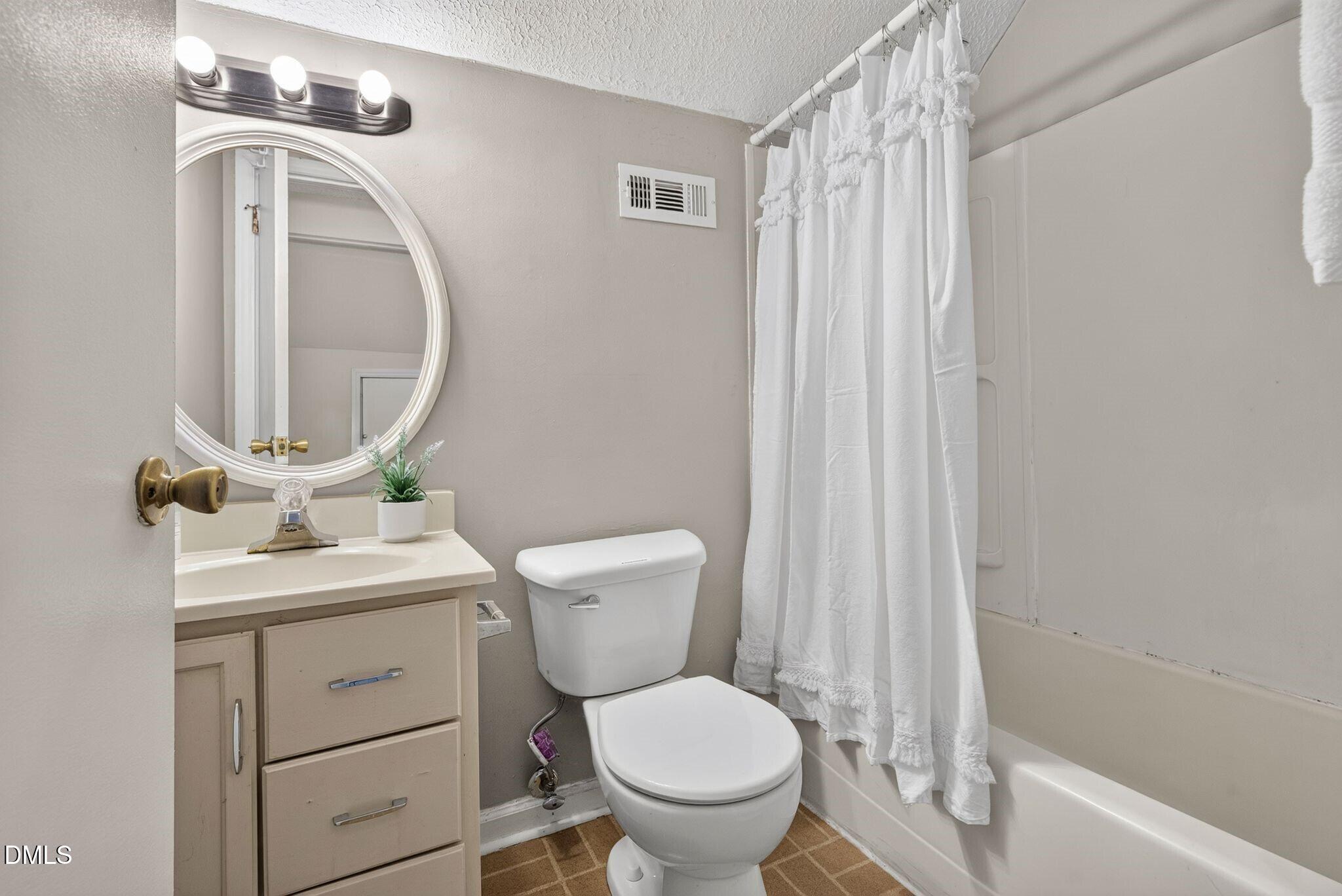 2412 Cavalier Street Property Photo 24