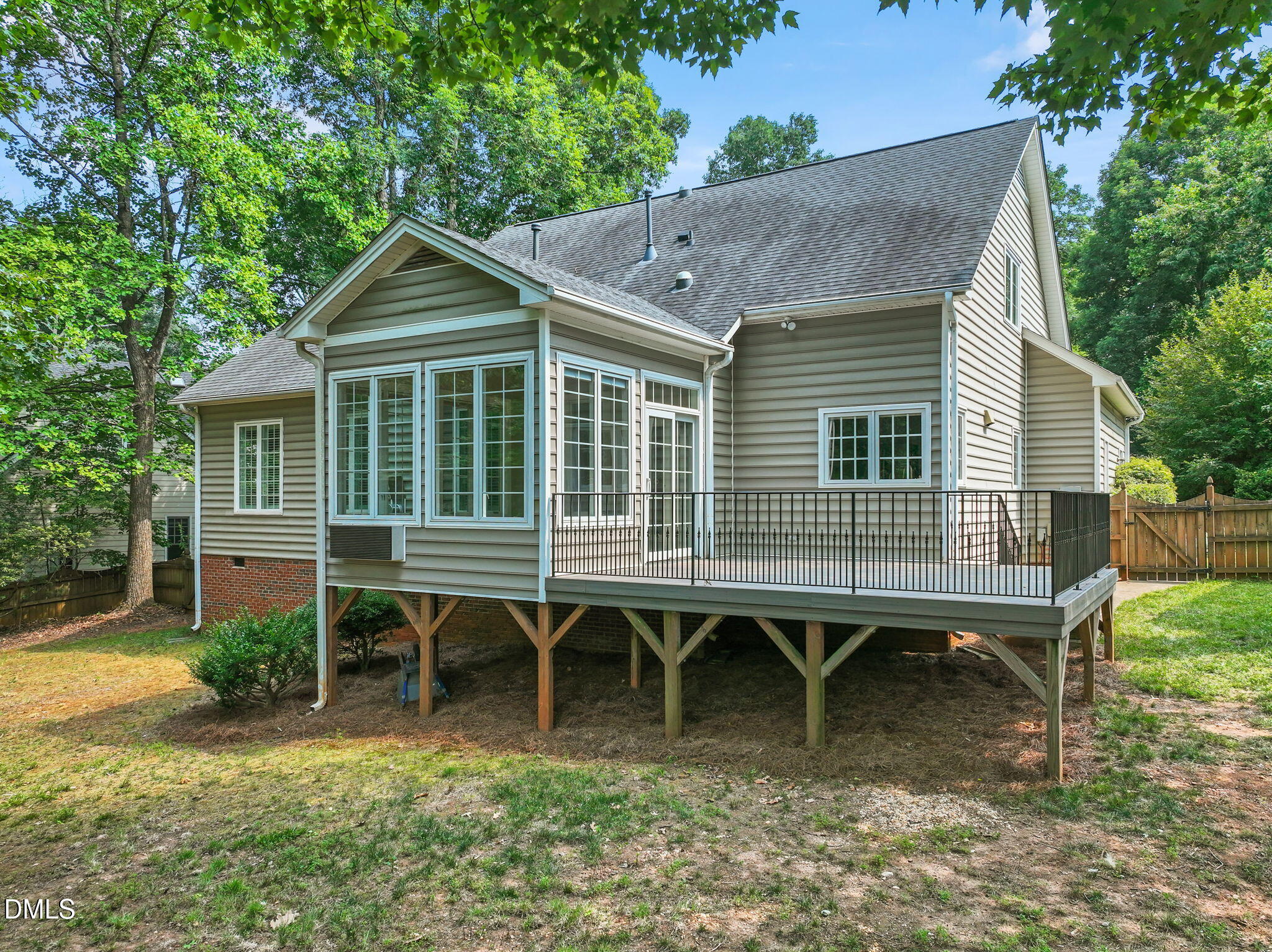 208 Highlands Lake Drive Property Photo 26