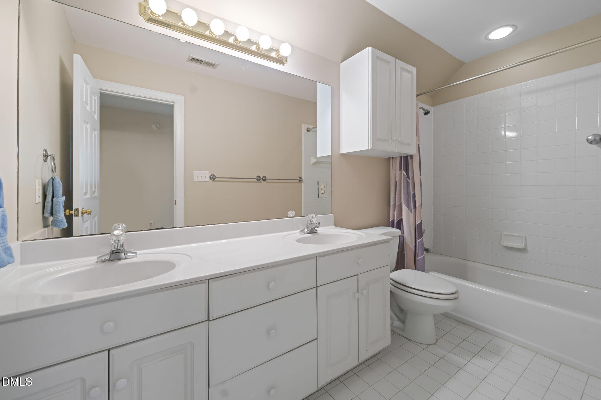 208 Highlands Lake Drive Property Photo 32