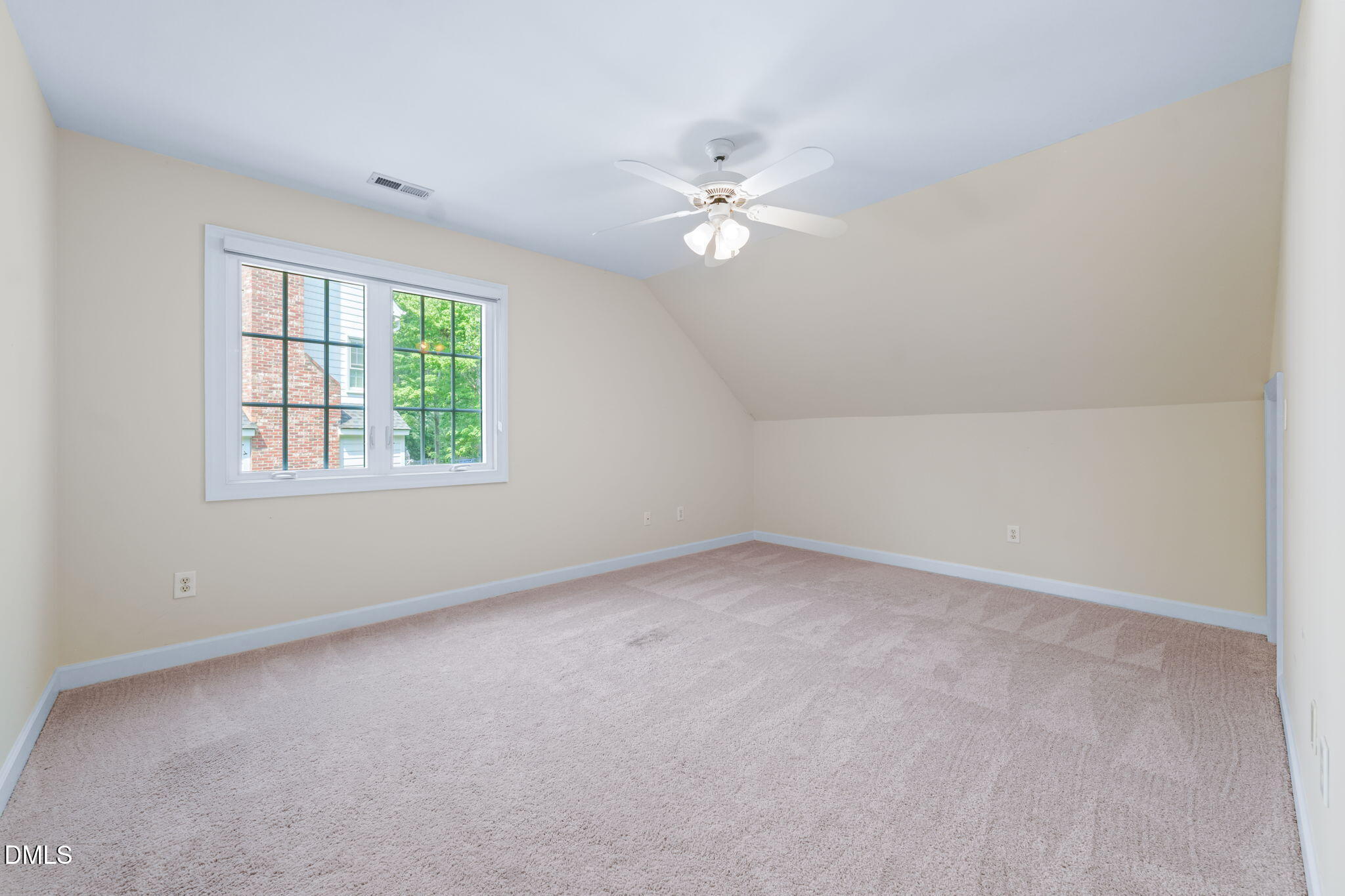 208 Highlands Lake Drive Property Photo 35