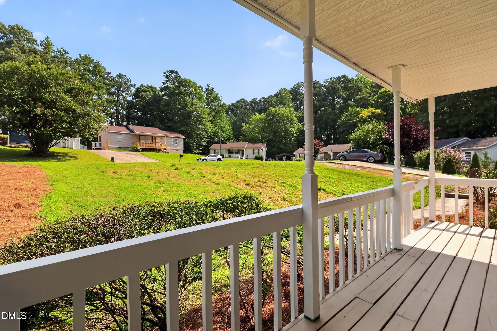 10 Knob Court Property Photo 3
