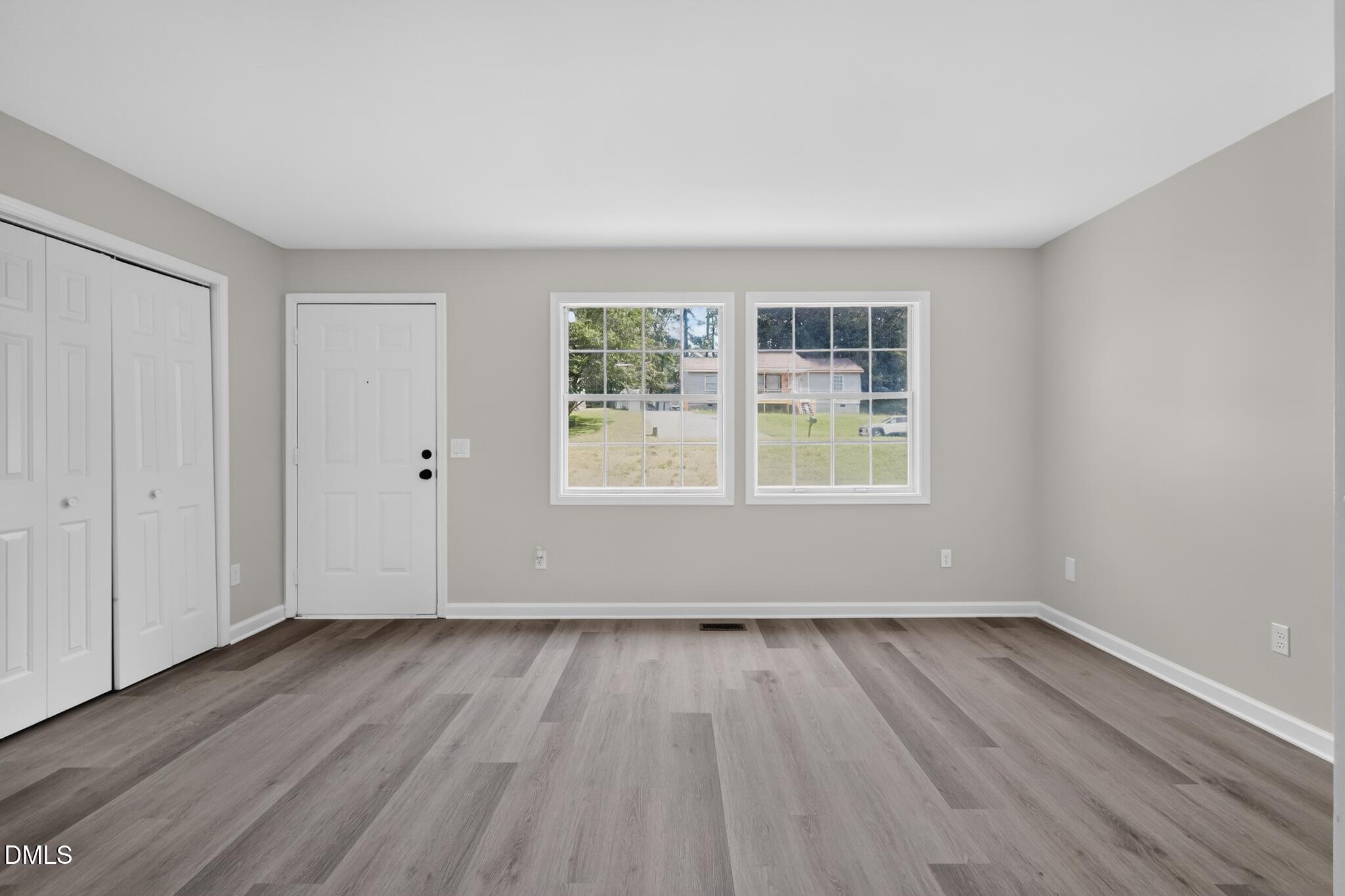 10 Knob Court Property Photo 4