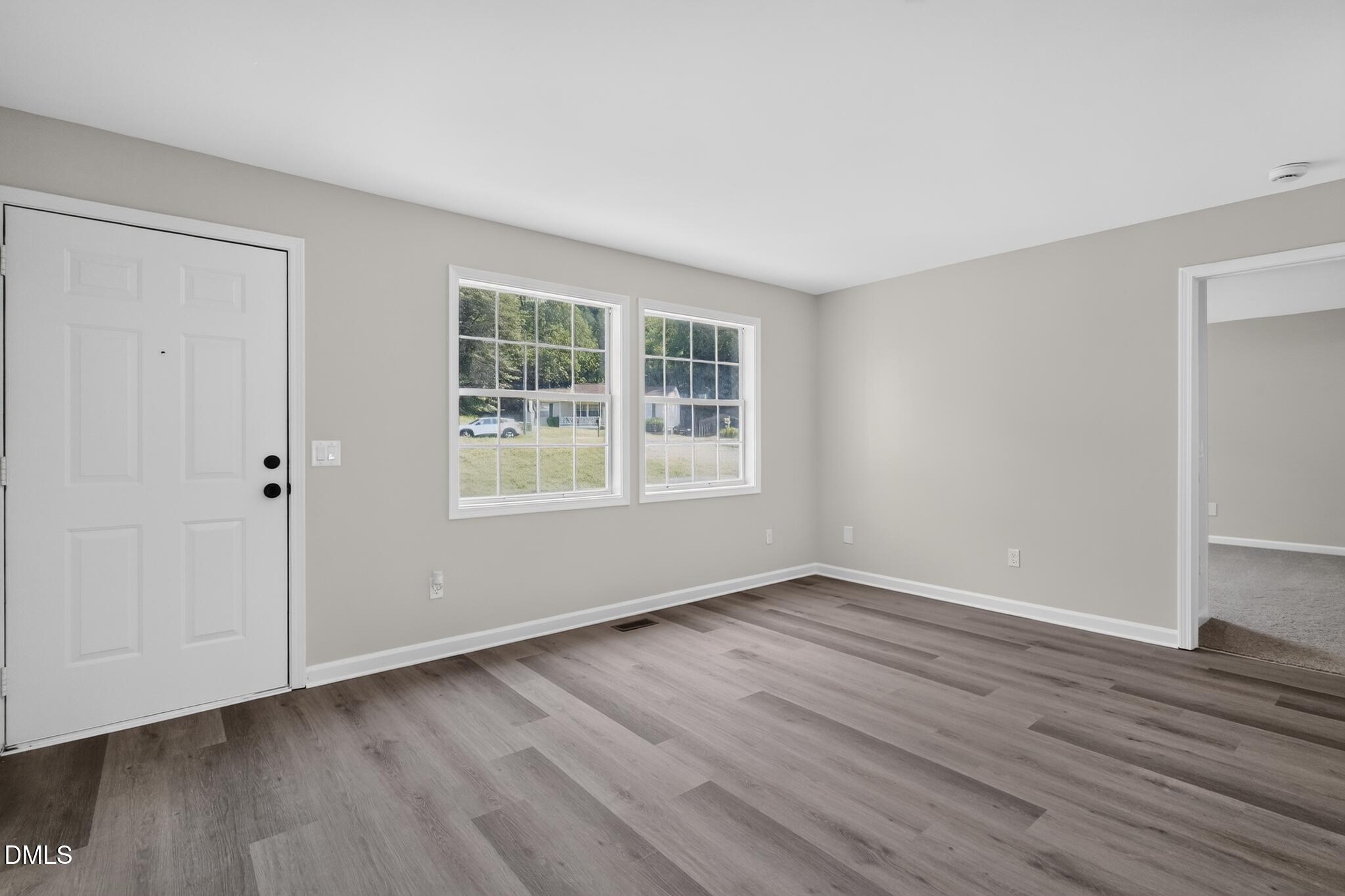 10 Knob Court Property Photo 6