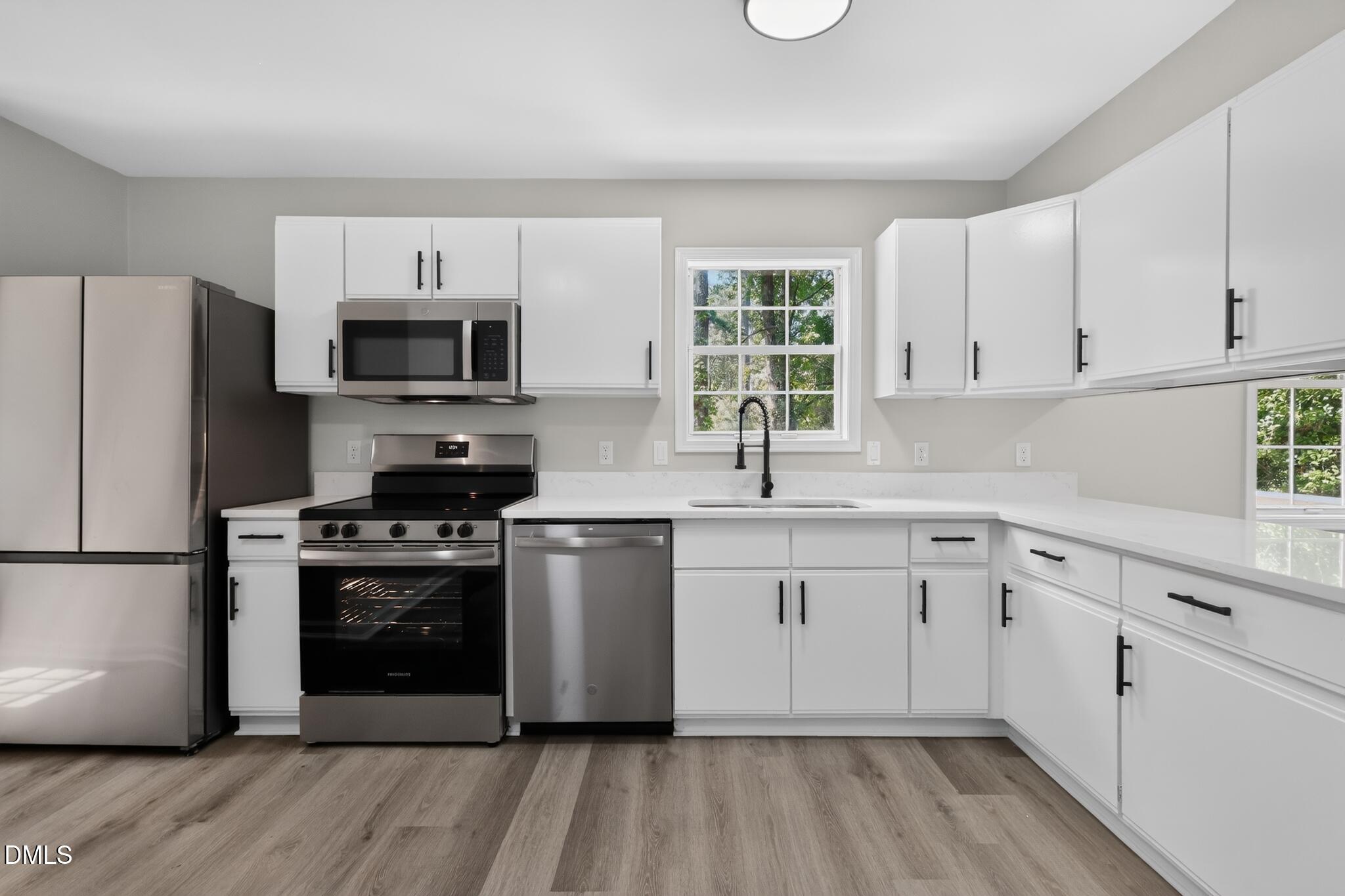 10 Knob Court Property Photo 8
