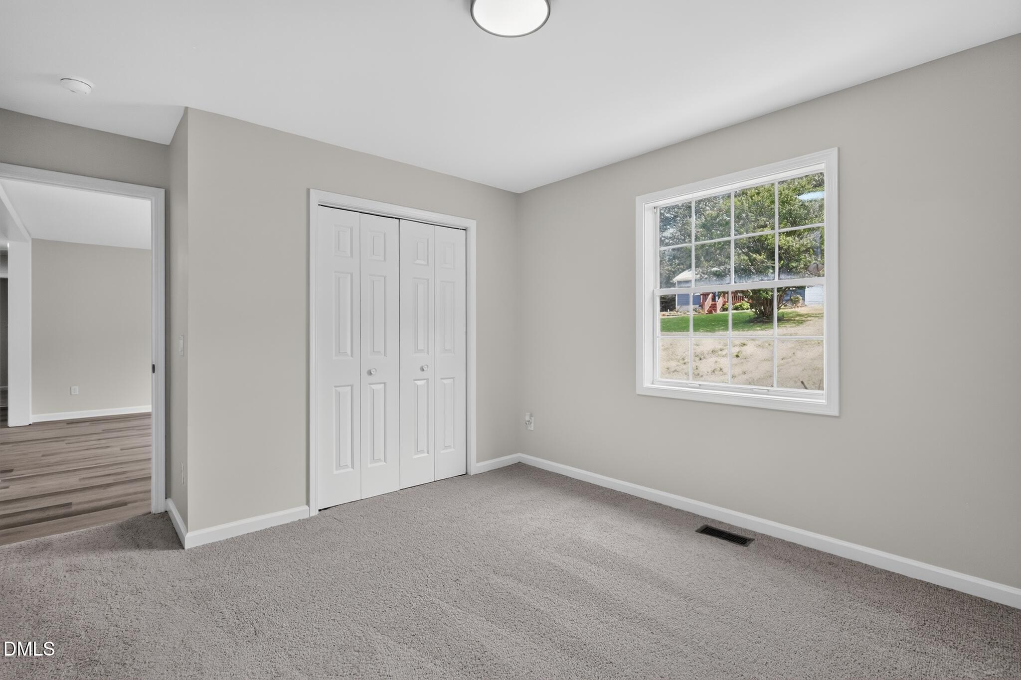 10 Knob Court Property Photo 14