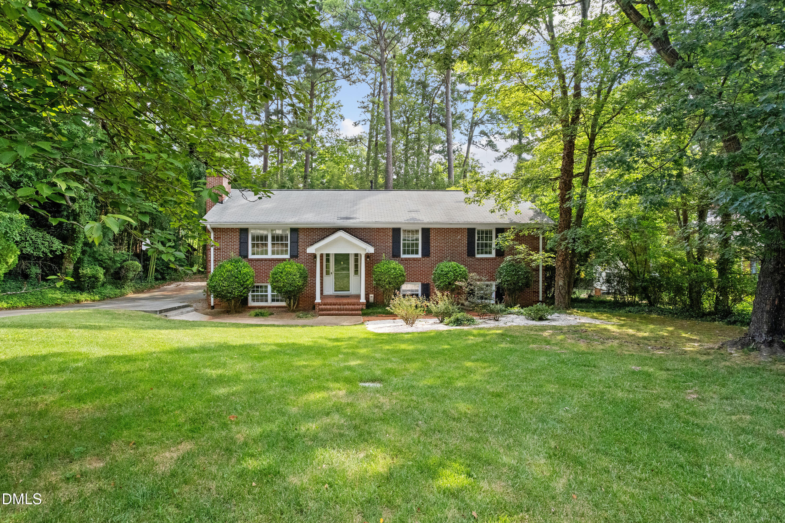 4816 Deerwood Drive Property Photo 3