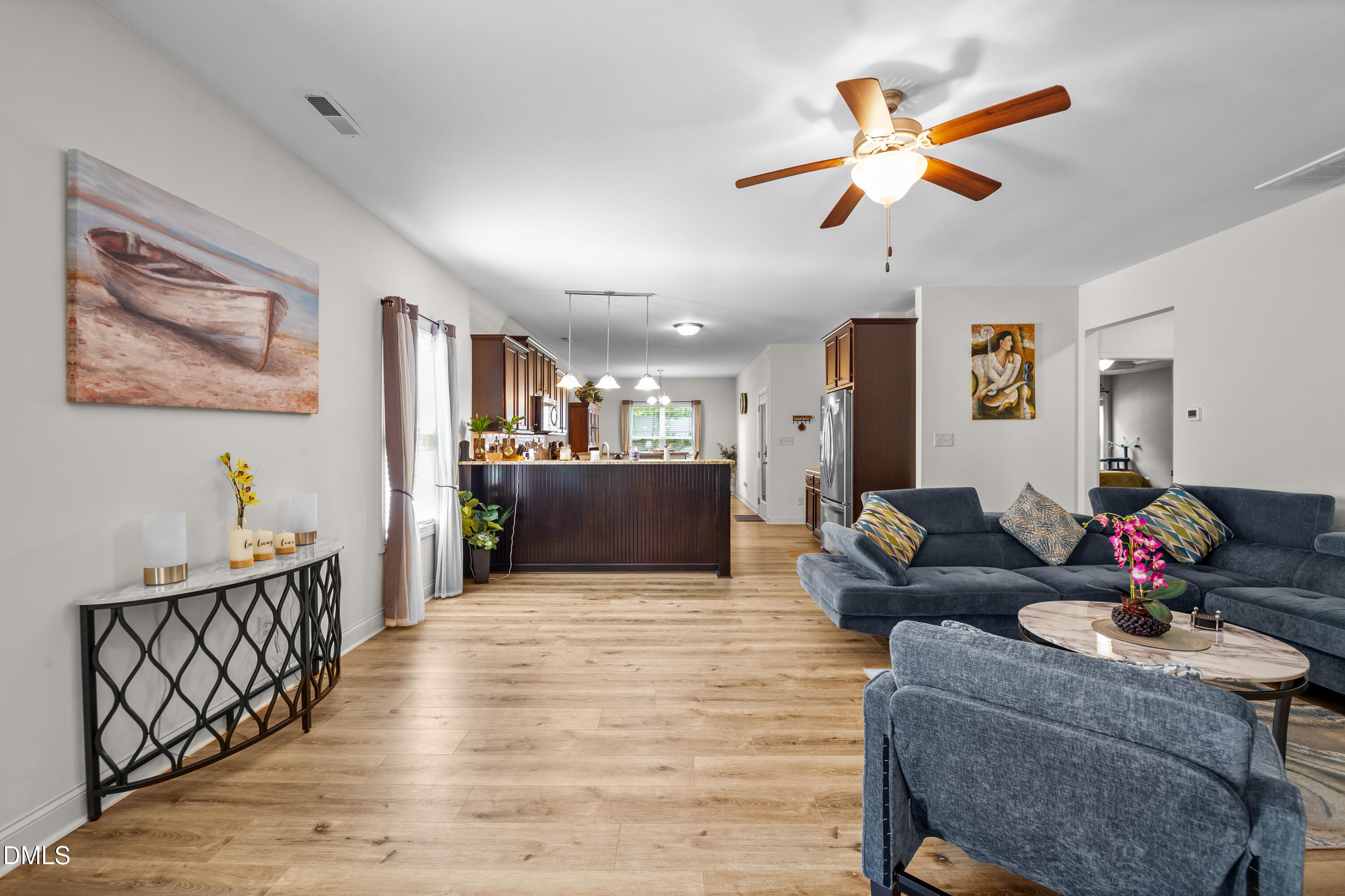 53 Unique Place Property Photo 5