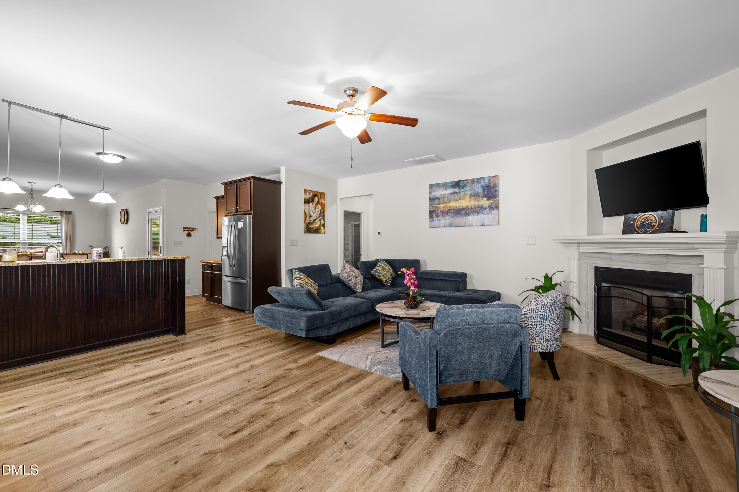 53 Unique Place Property Photo 6