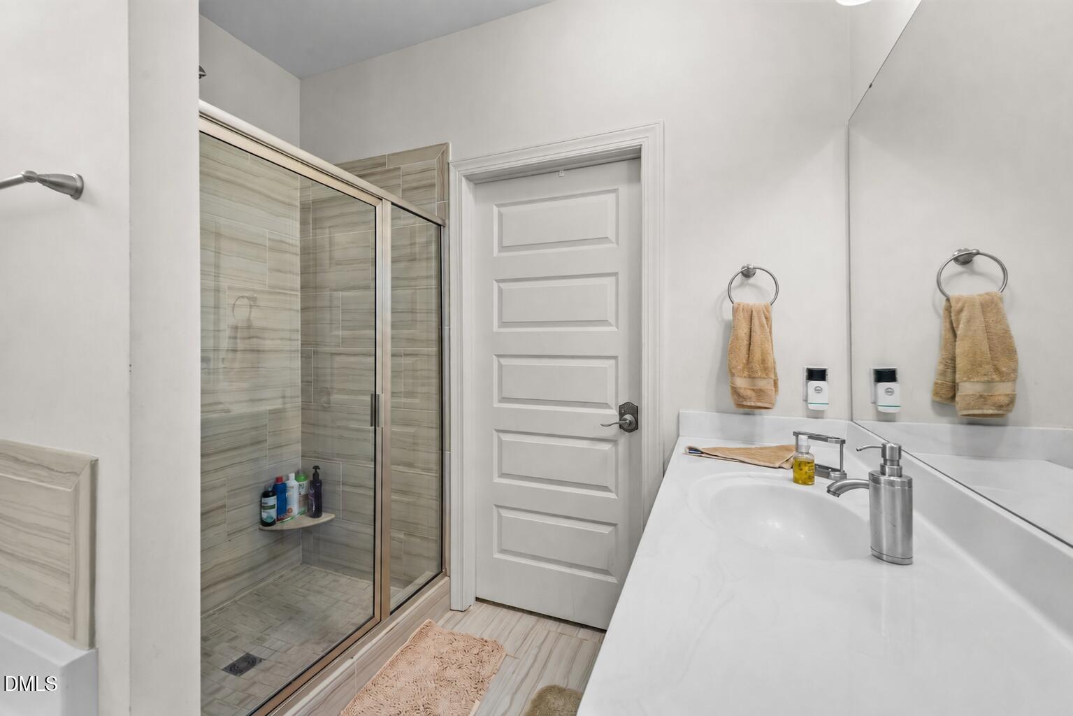 53 Unique Place Property Photo 16