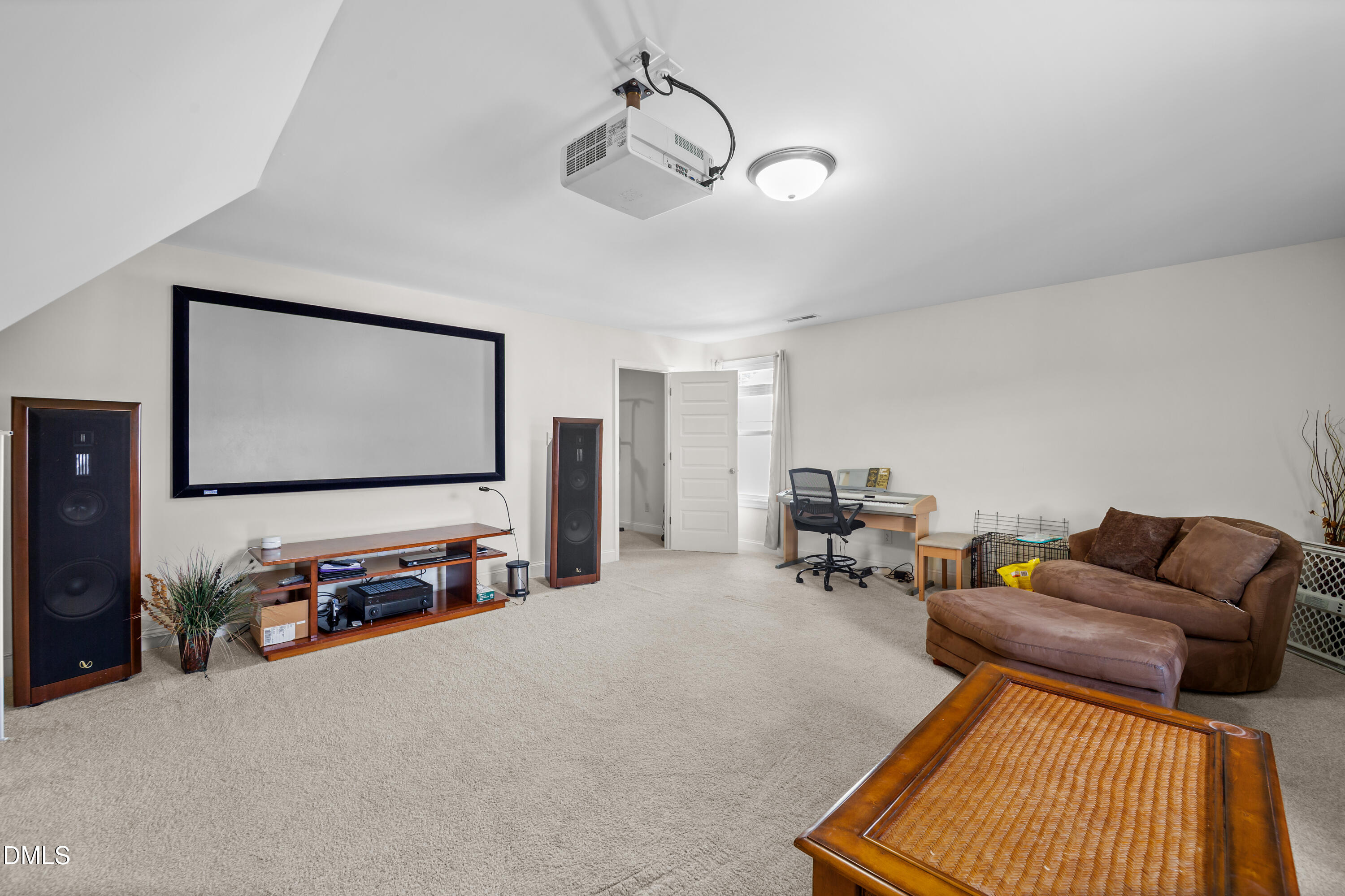 53 Unique Place Property Photo 20