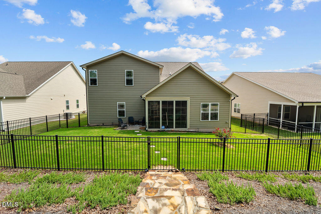 53 Unique Place Property Photo 27