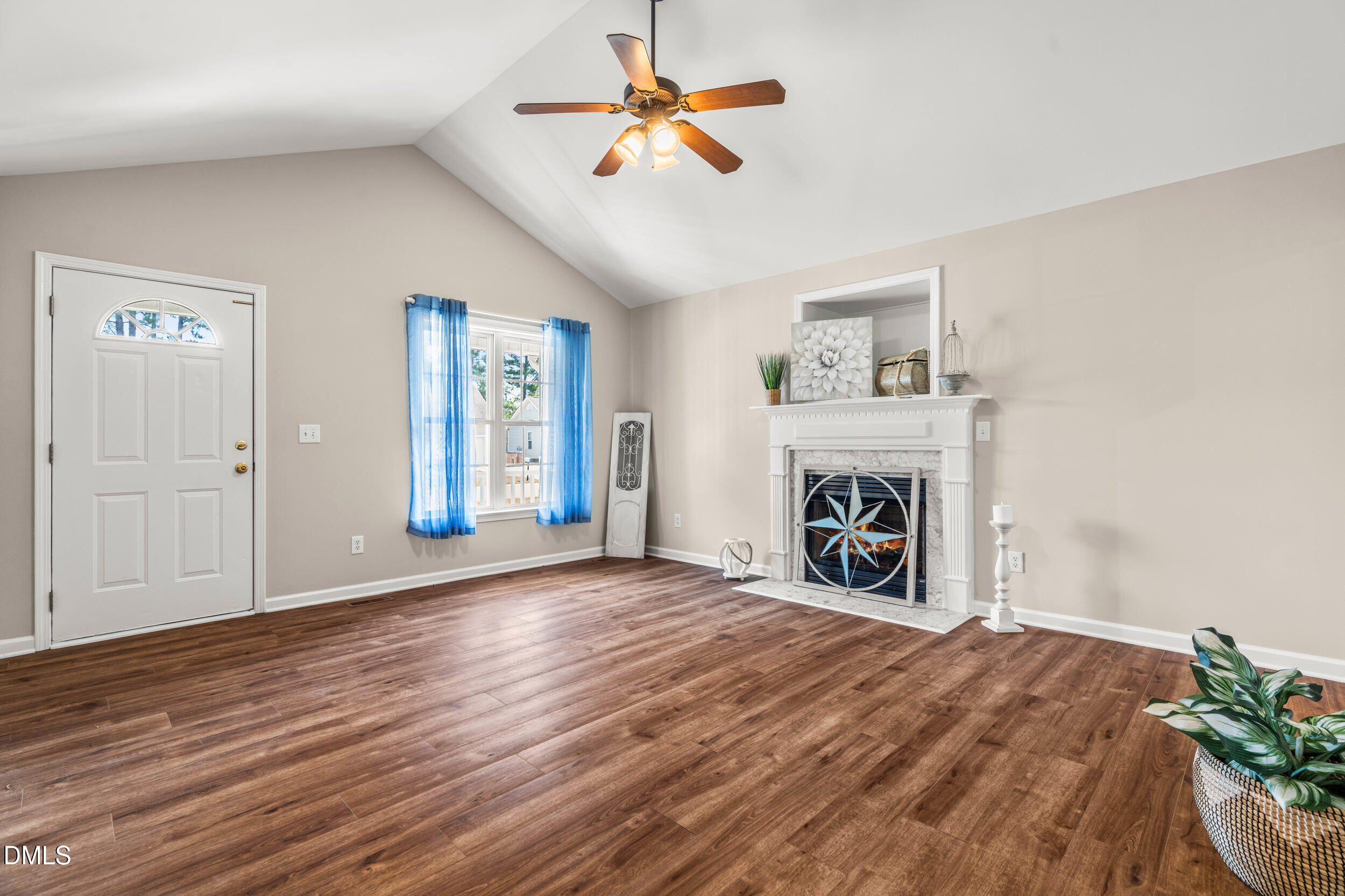 412 Groveton Trail Property Photo 7