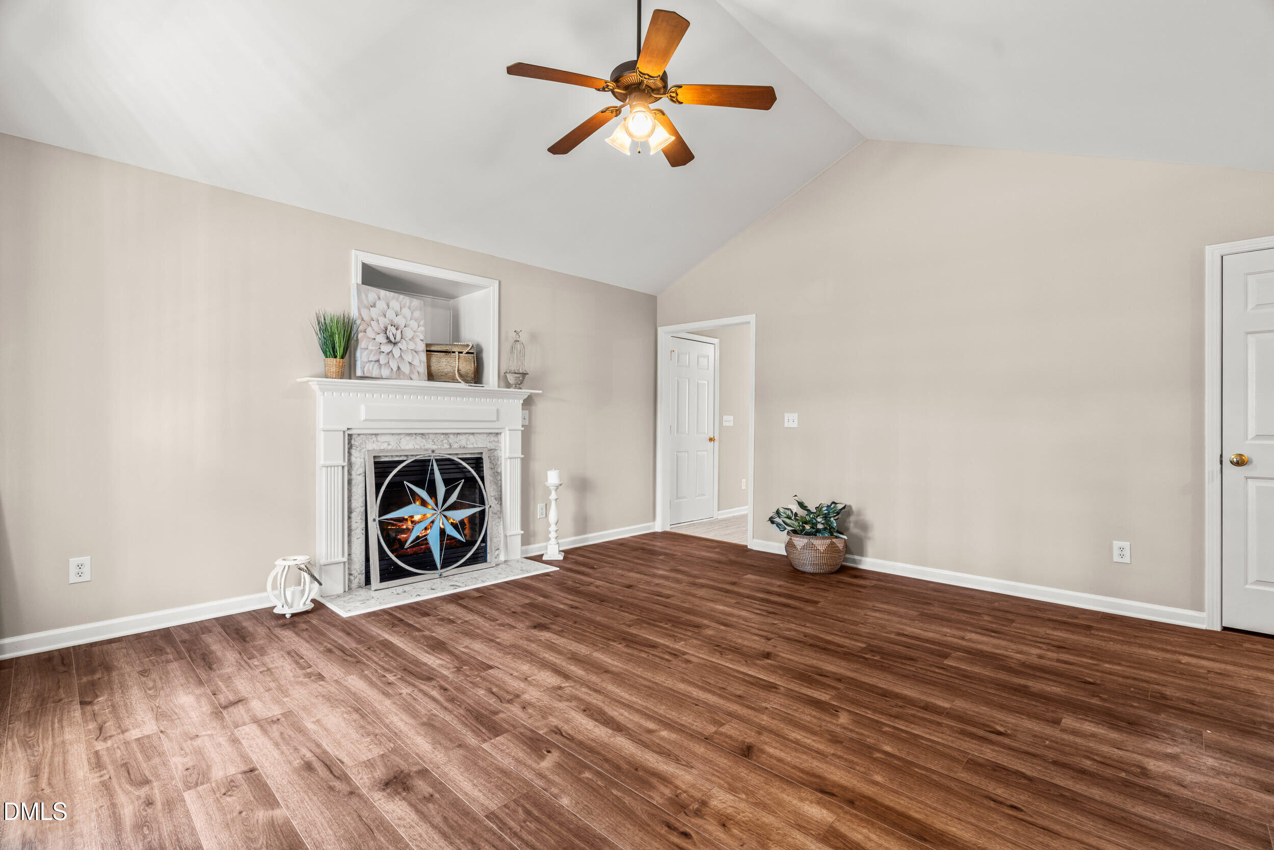 412 Groveton Trail Property Photo 8