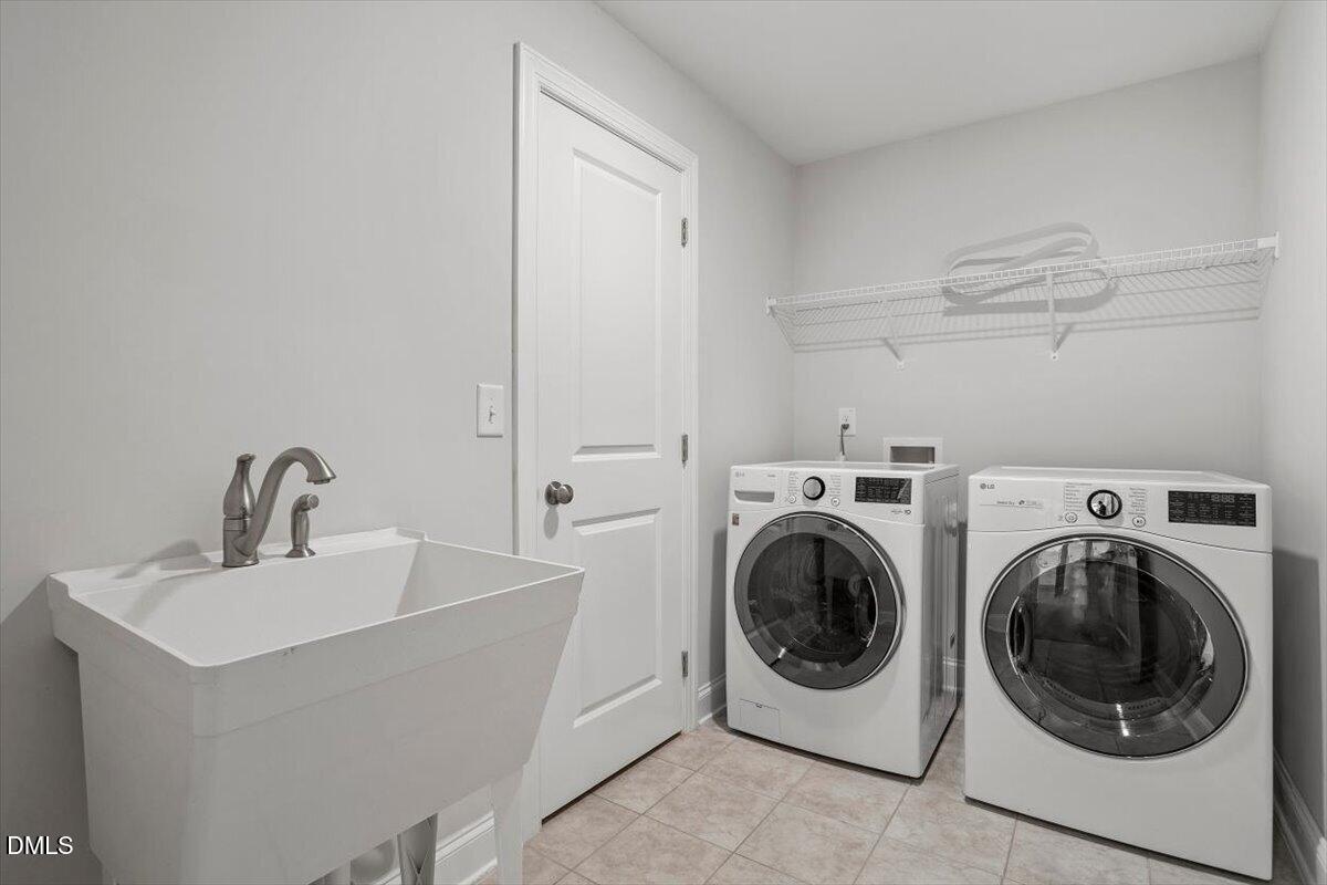 401 Ressler Street Property Photo 22