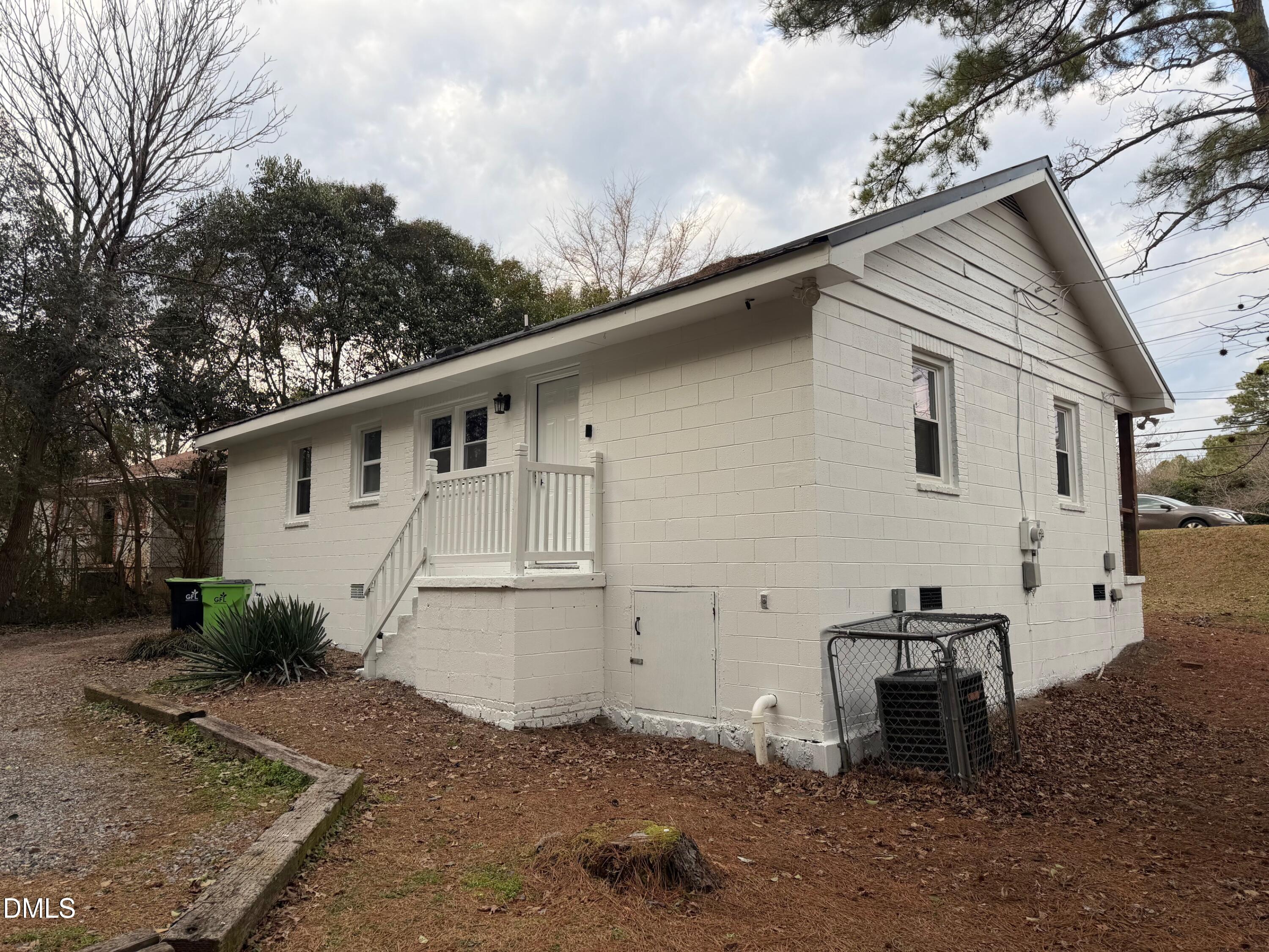 3117 Tryon Road Property Photo 5
