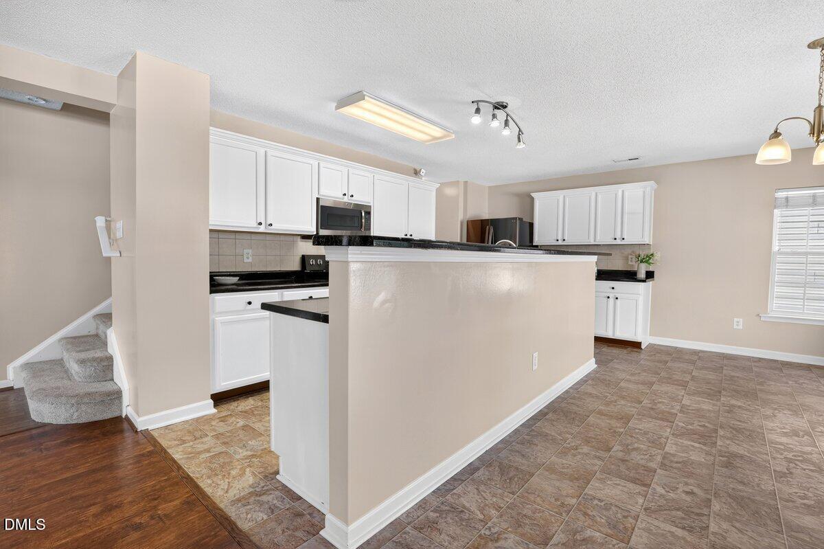 200 Georgetowne Drive Property Photo 11