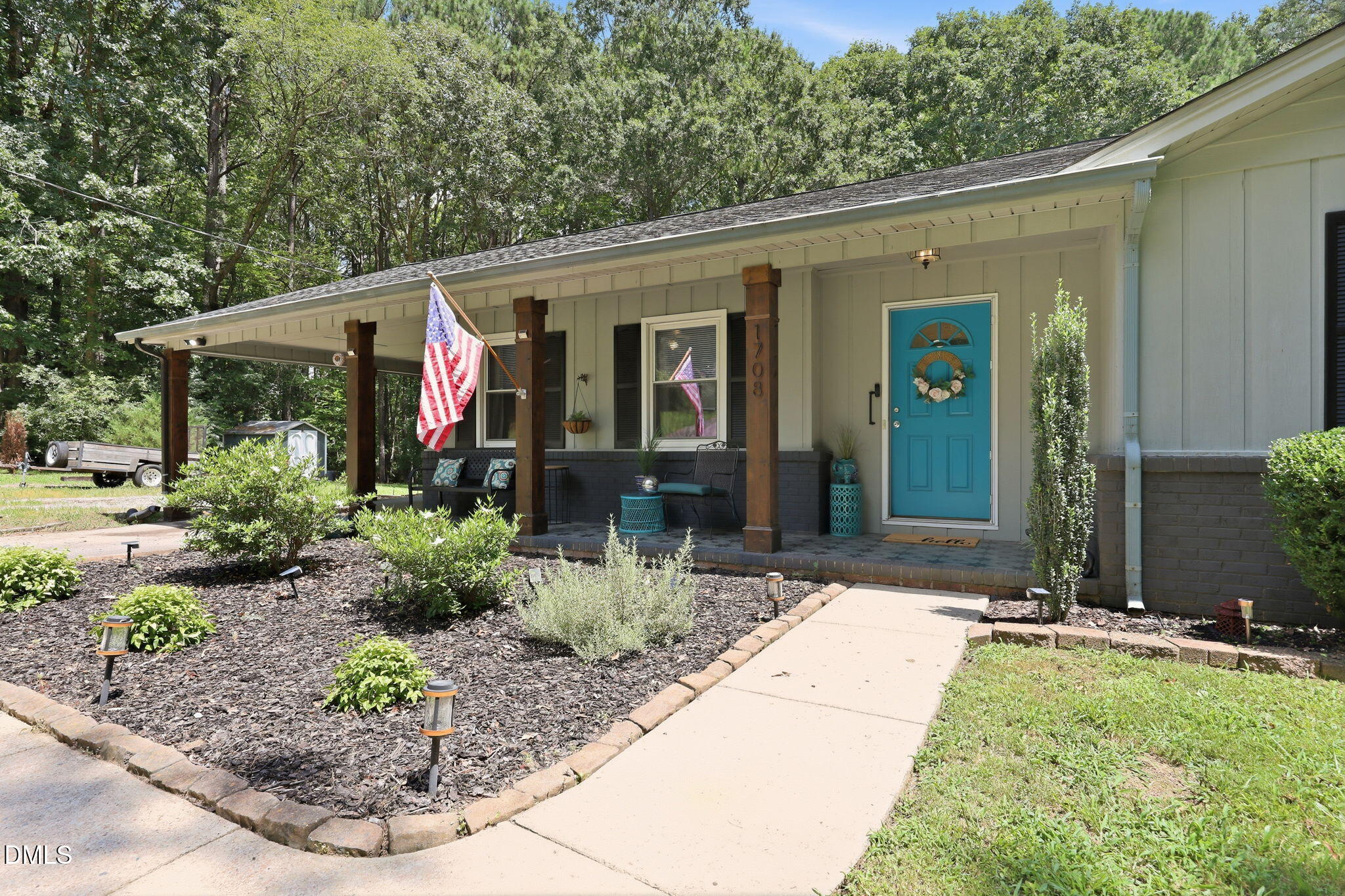 1708 Wayne Drive Property Photo 2