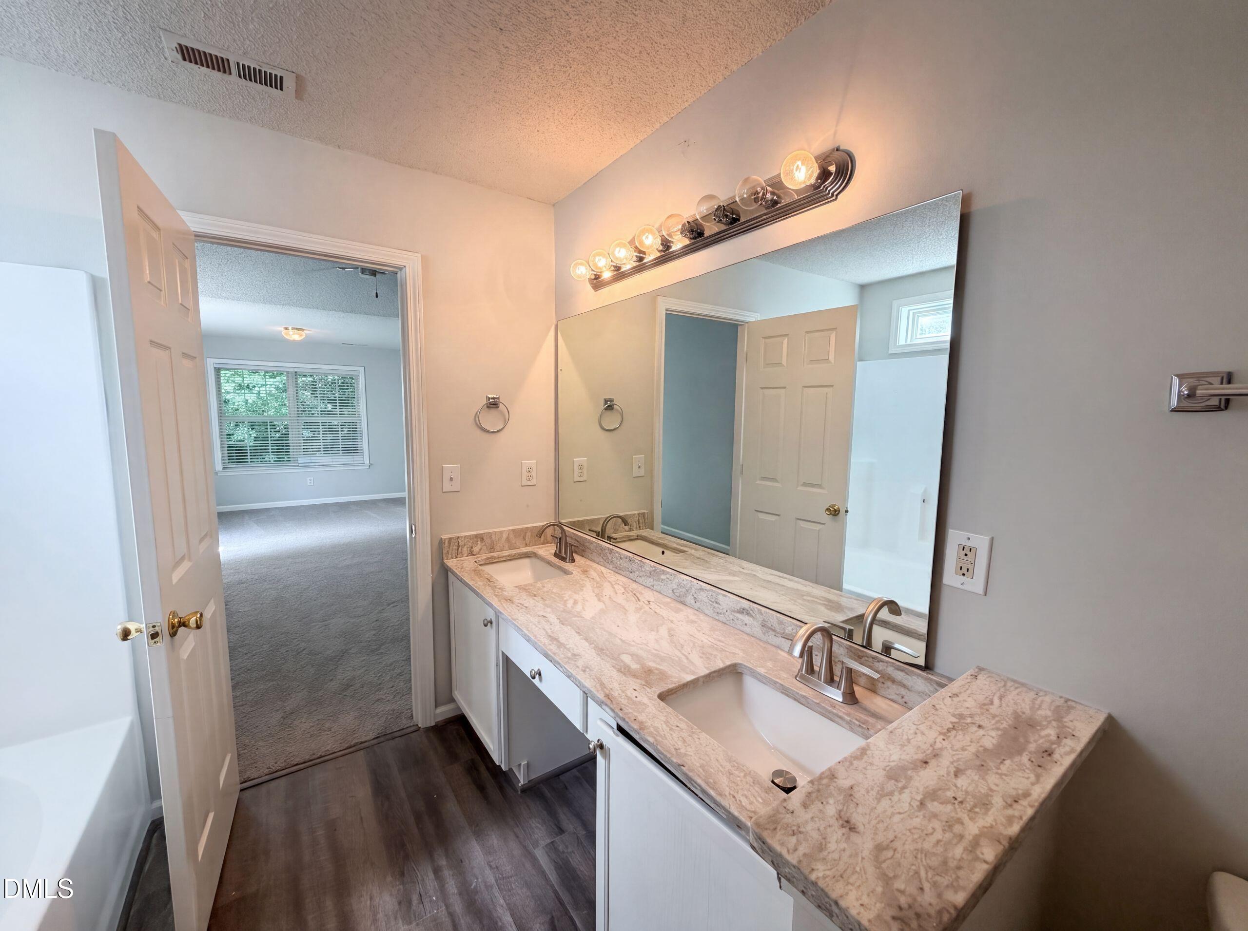 4536 Drewbridge Way Property Photo 8