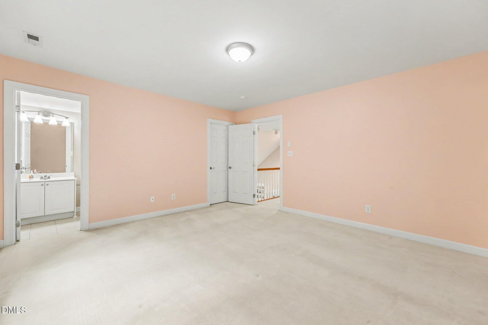 112 St Lenville Drive Property Photo 28