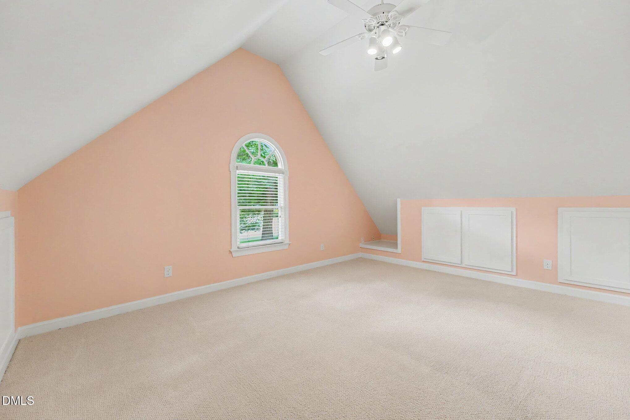 112 St Lenville Drive Property Photo 32