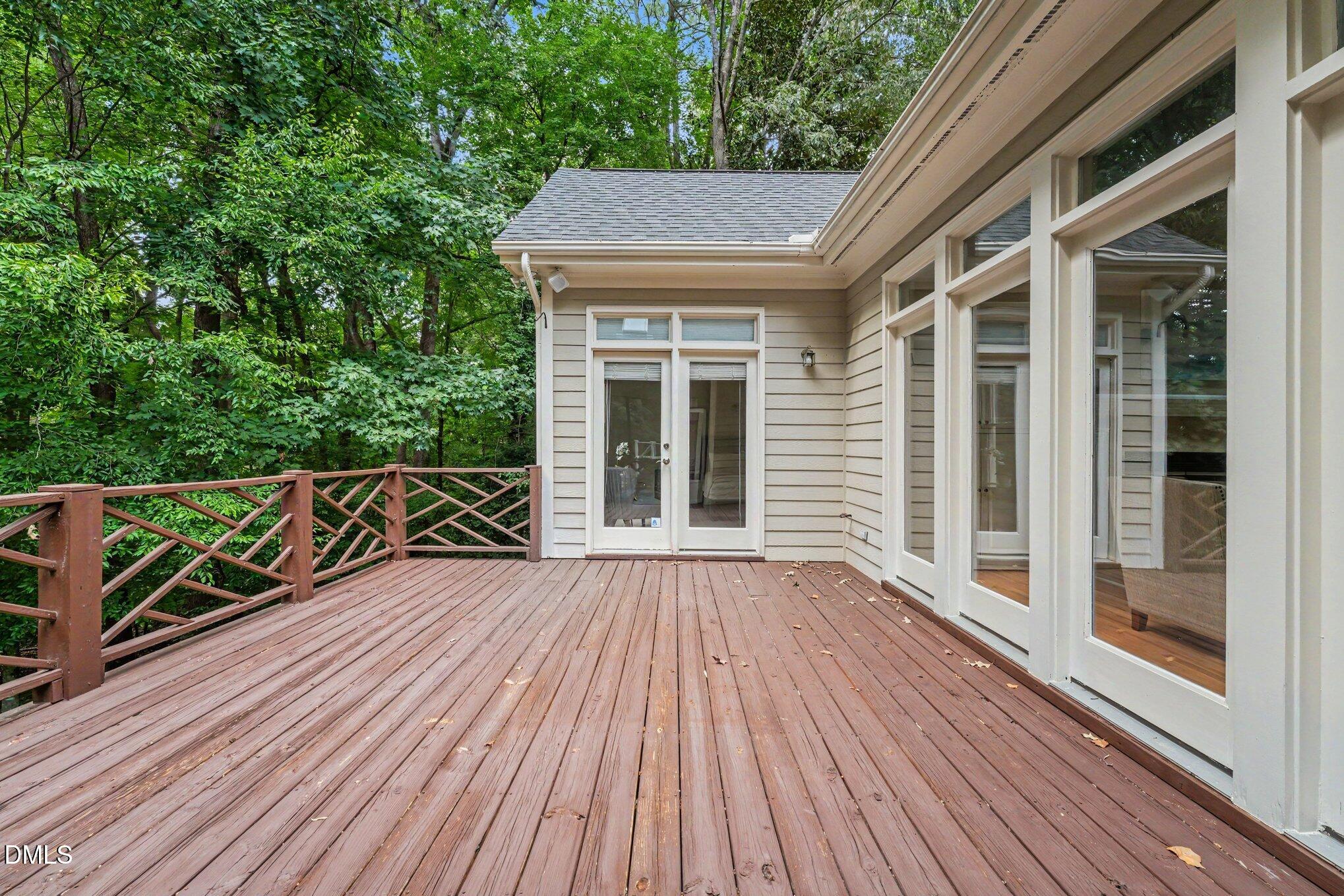 112 St Lenville Drive Property Photo 39