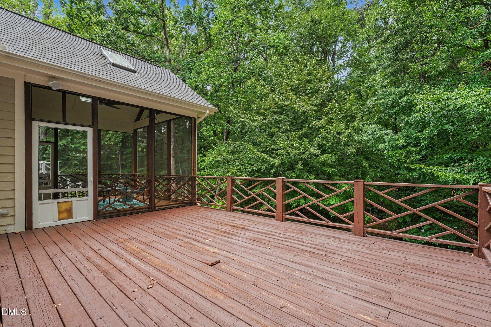 112 St Lenville Drive Property Photo 40