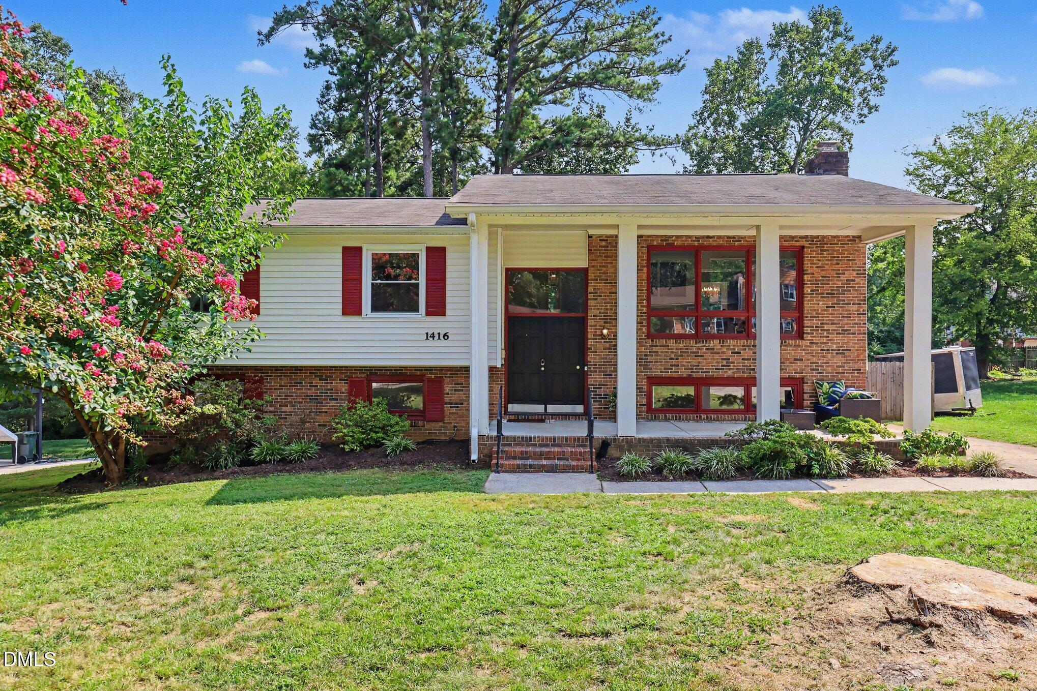 1416 Lions Way Property Photo 1