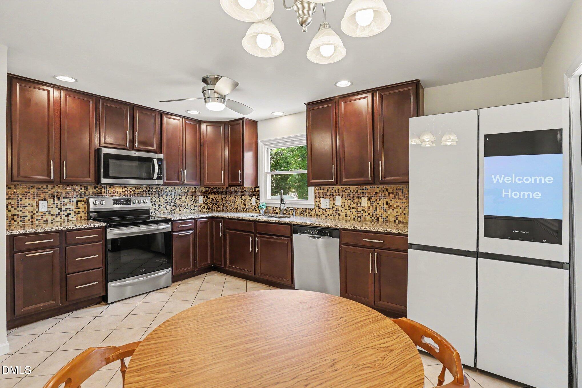 1416 Lions Way Property Photo 12