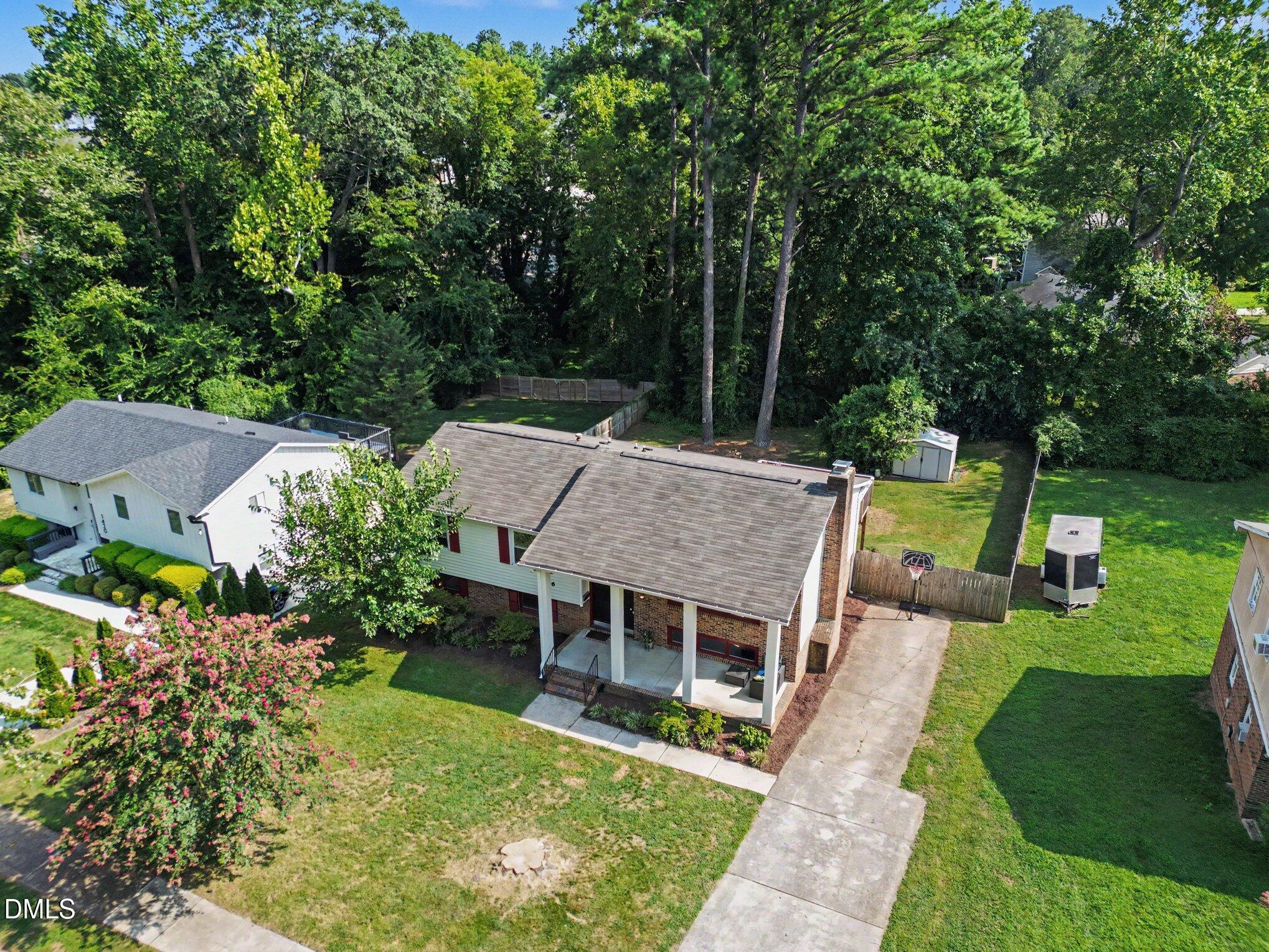 1416 Lions Way Property Photo 34