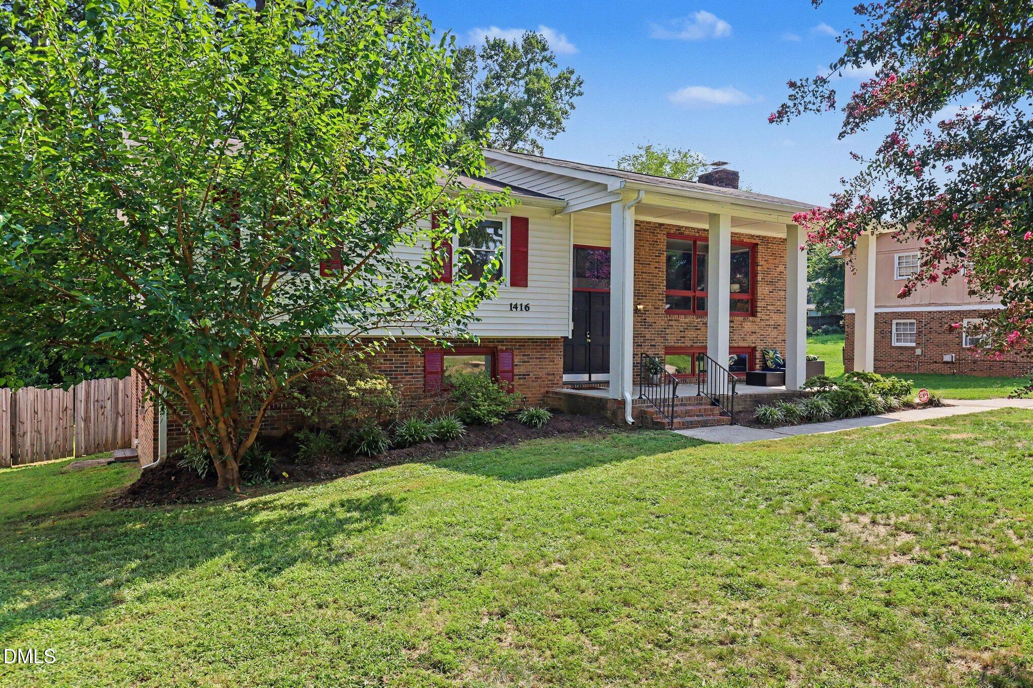 1416 Lions Way Property Photo 36