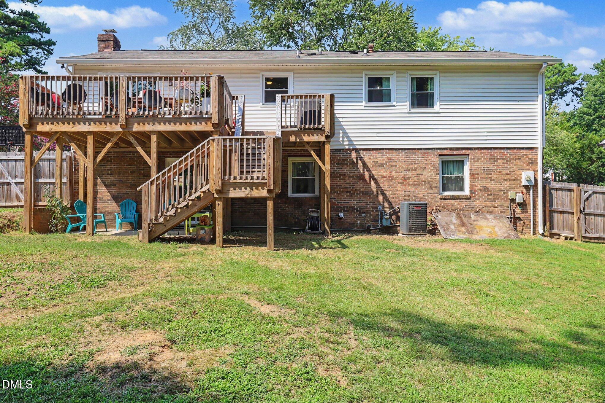 1416 Lions Way Property Photo 37