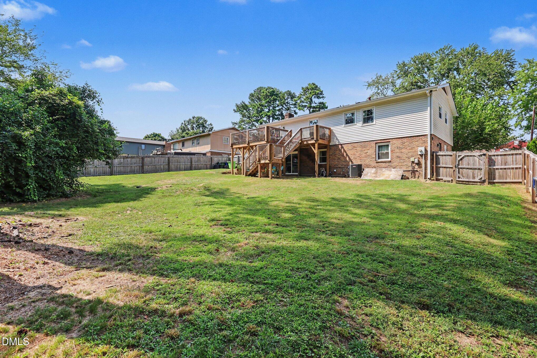 1416 Lions Way Property Photo 38