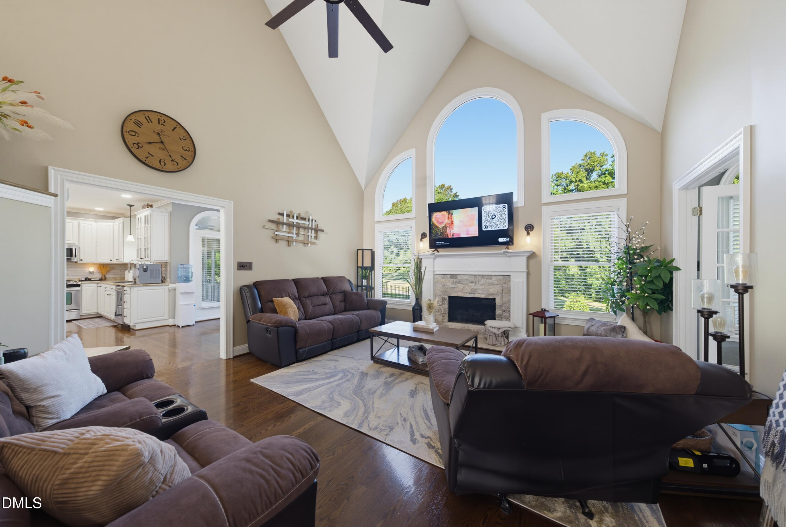 200 Cherry Laurel Drive Property Photo 8