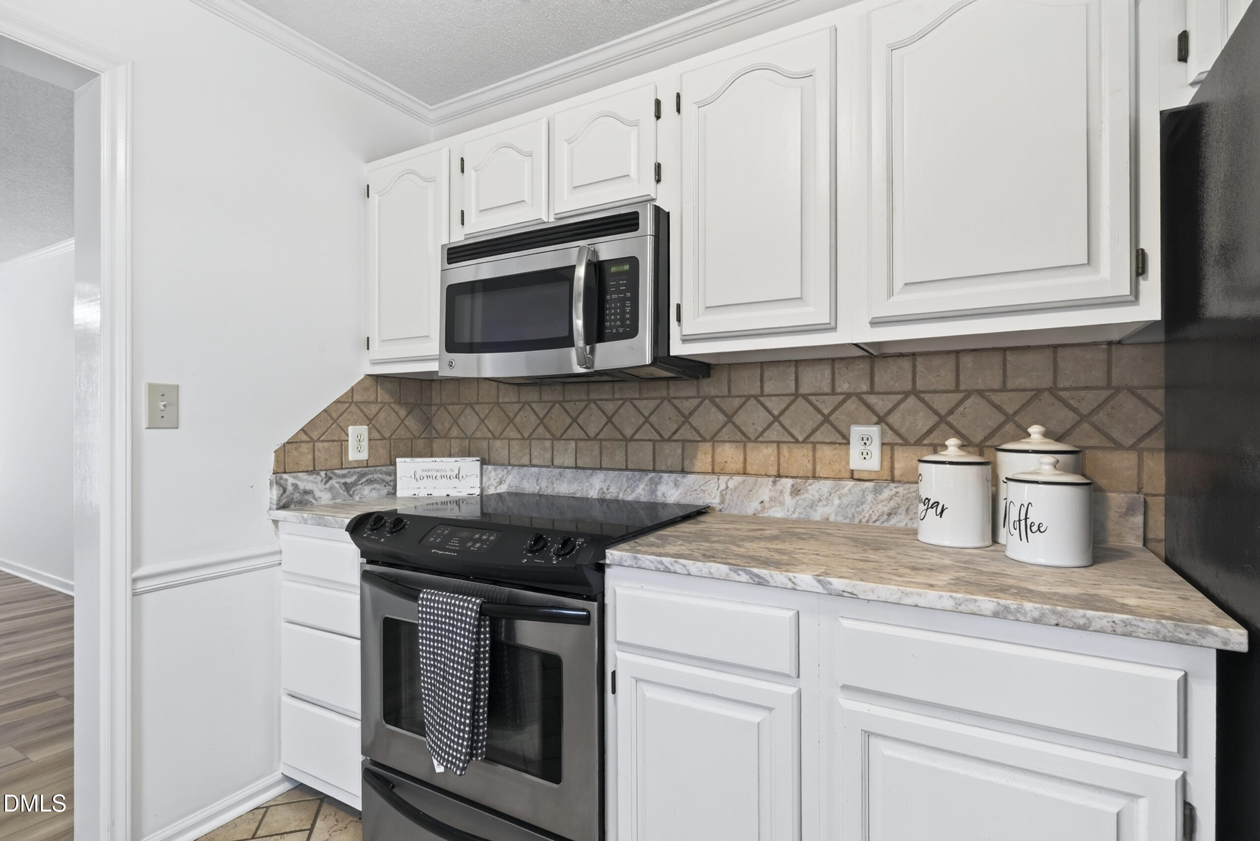 118 Greenmont Lane Property Photo 8